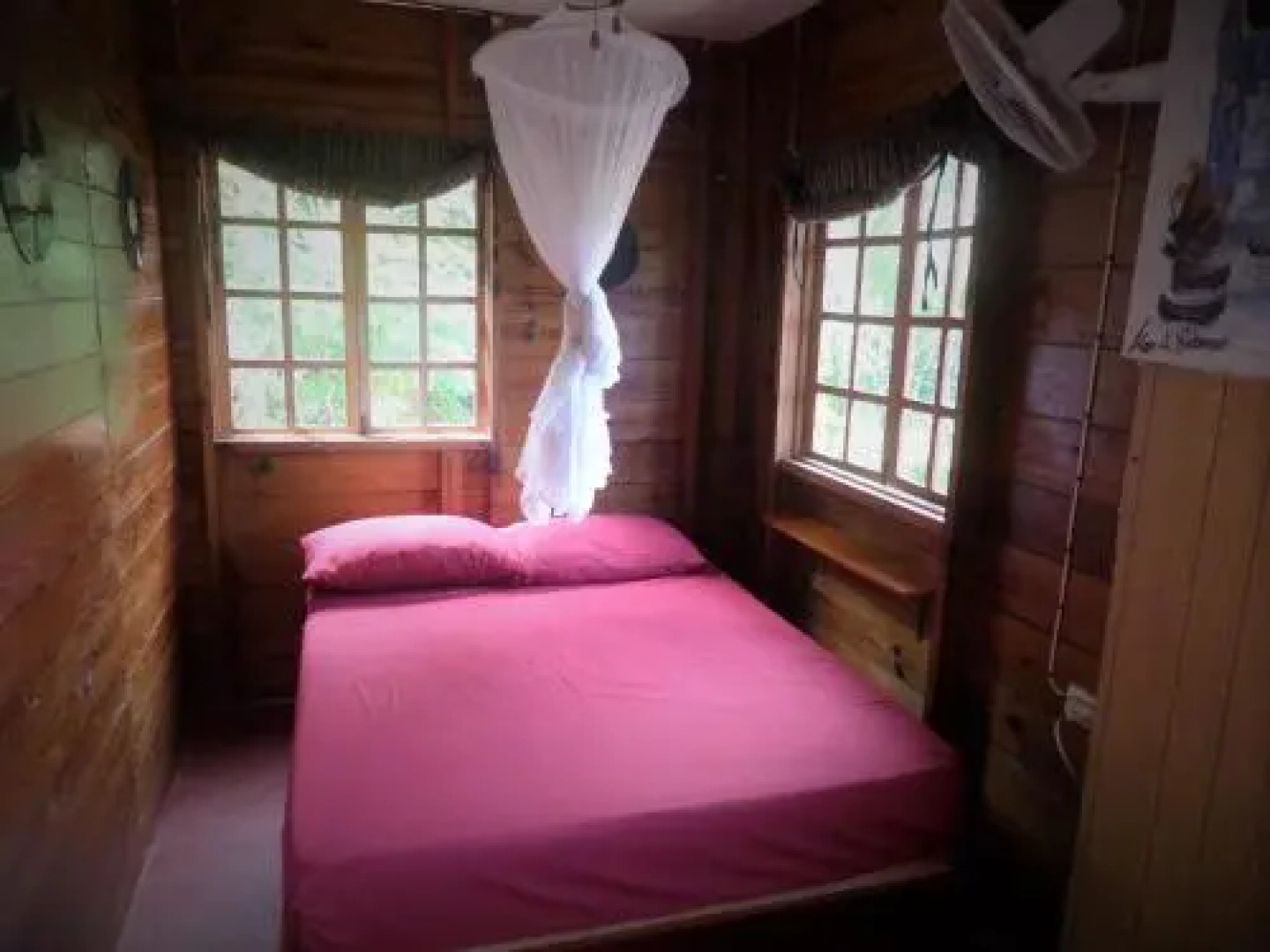 La Familia Guest House and Natural Farm