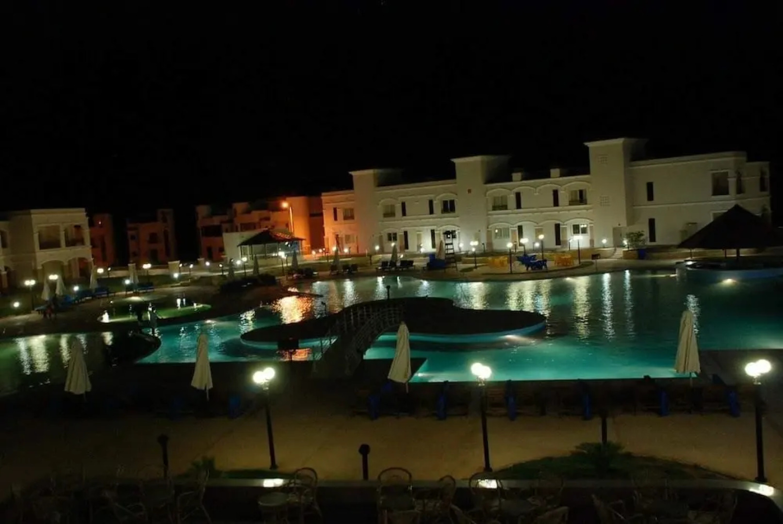 Palm Beach Host Mark