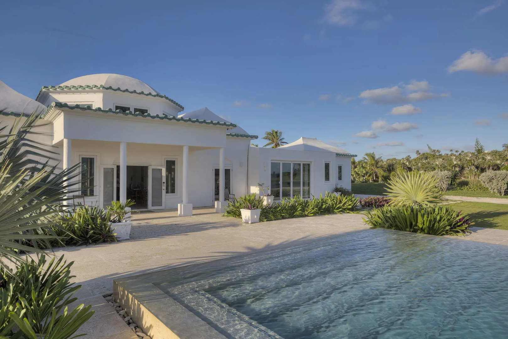 La Bougainvillea Hotel and Villas