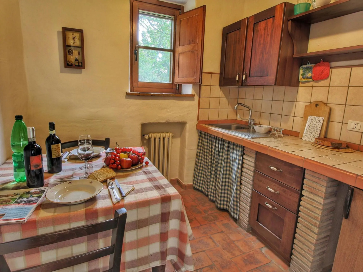 Farmhouse in Proceno With Pool and Hill Views