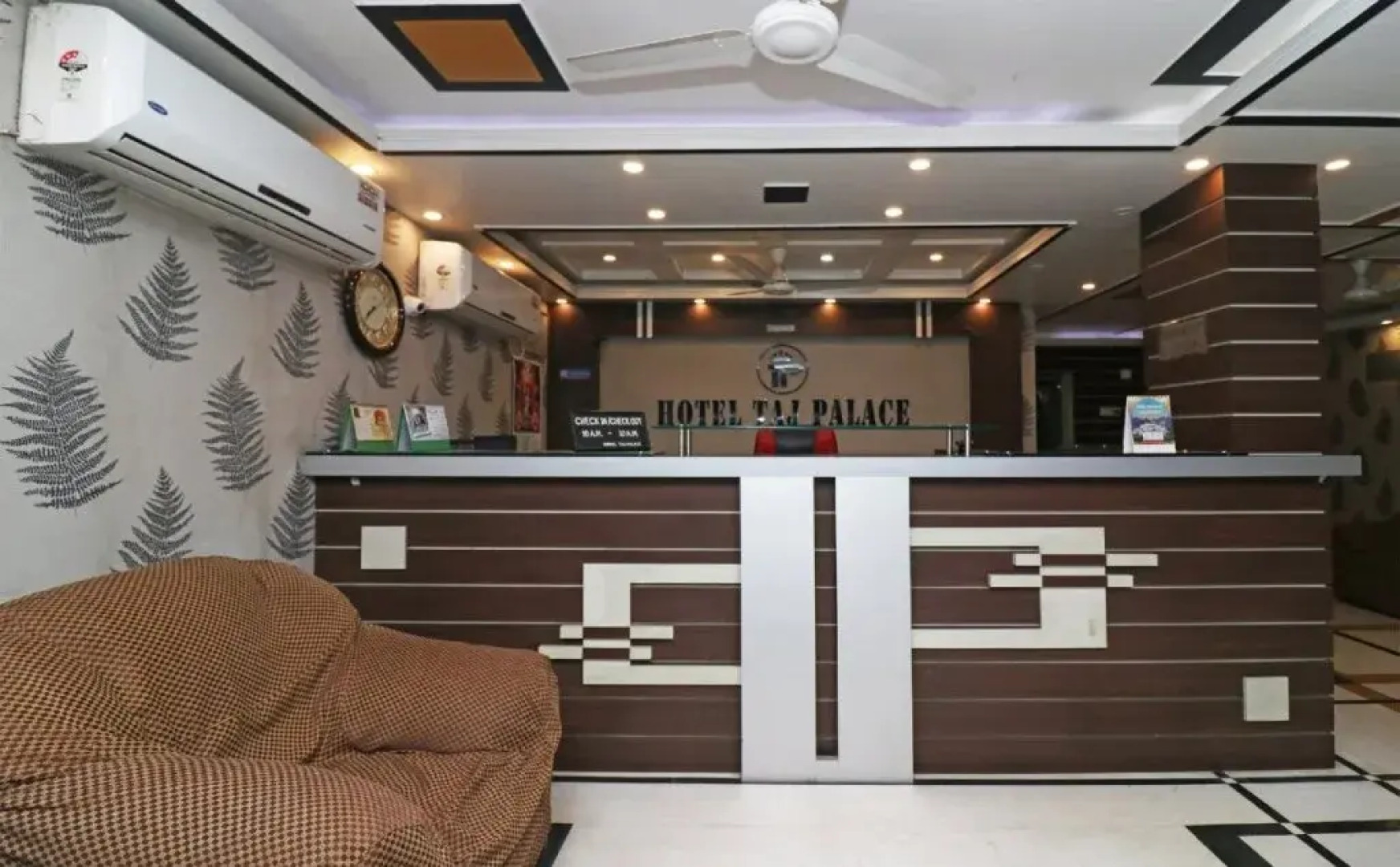 Hotel Taj Palace By OYO Rooms