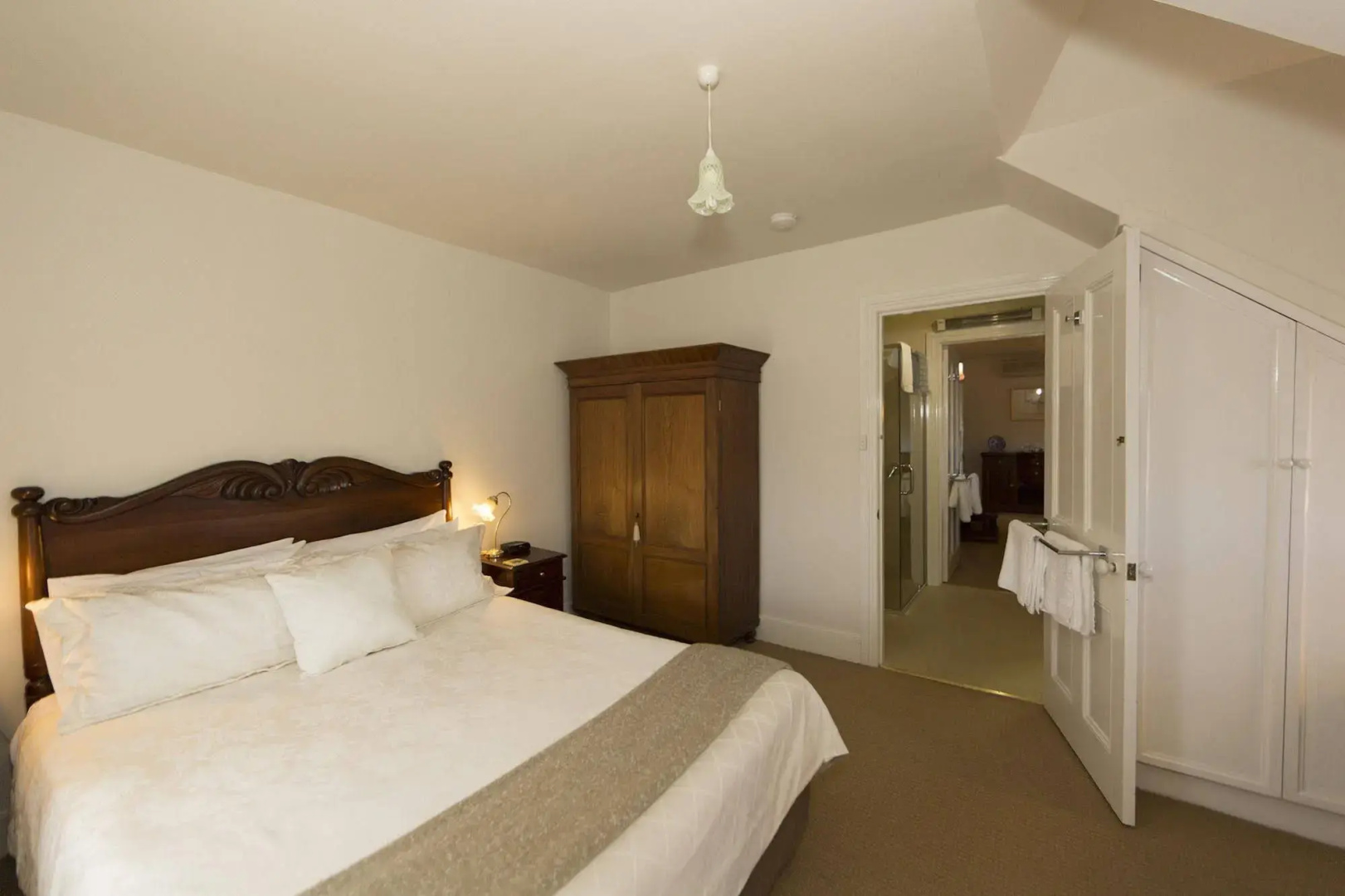 The Racecourse Inn