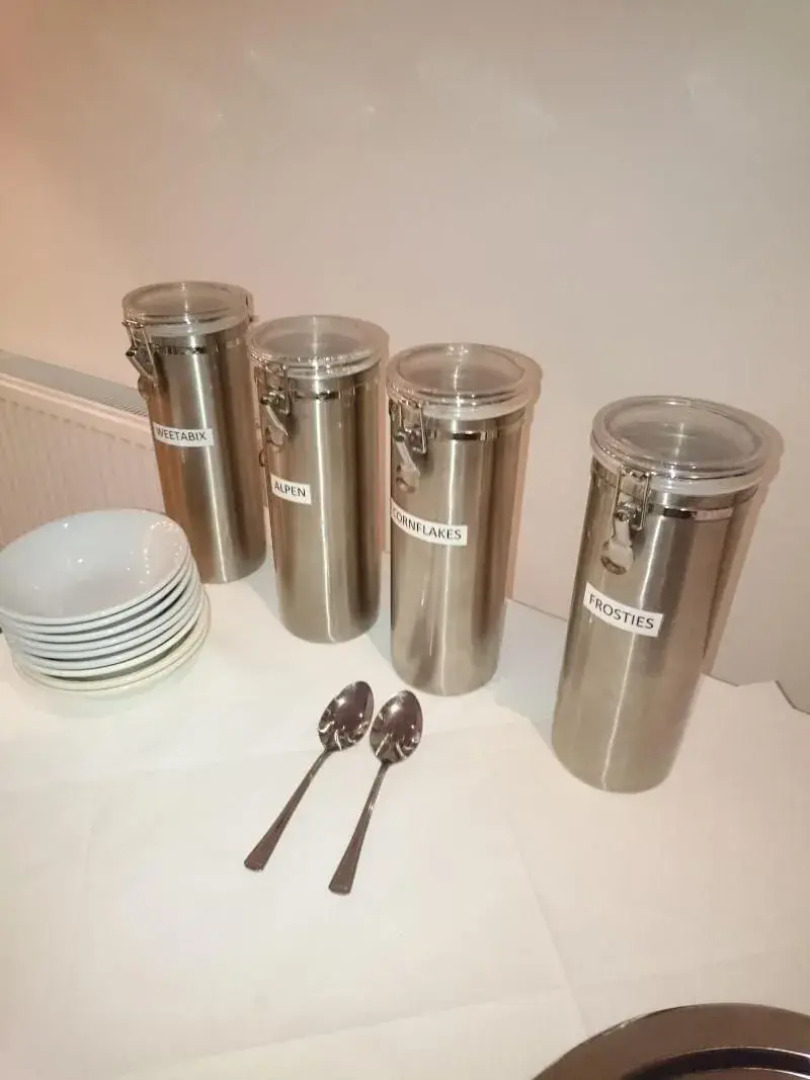 Livingston Lodge Hotel