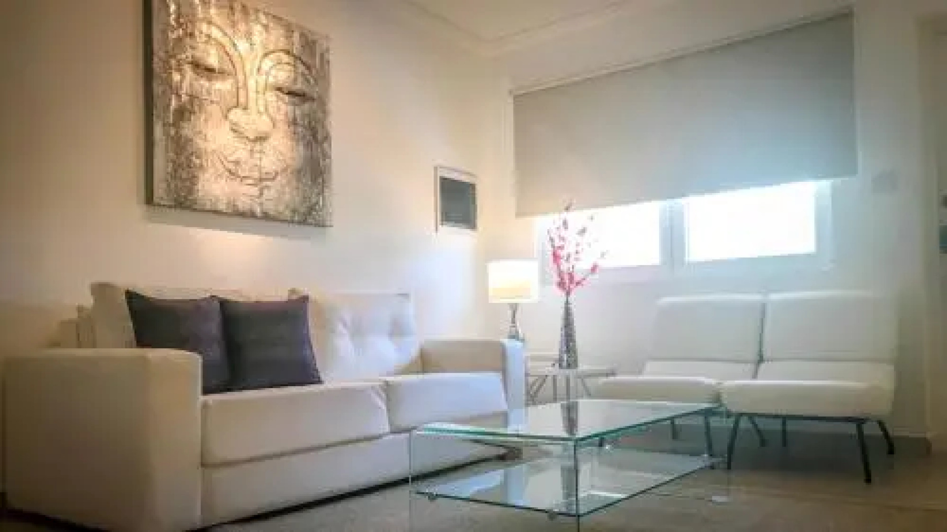 Only 350 yards from Eagle beach! Breakfast included!