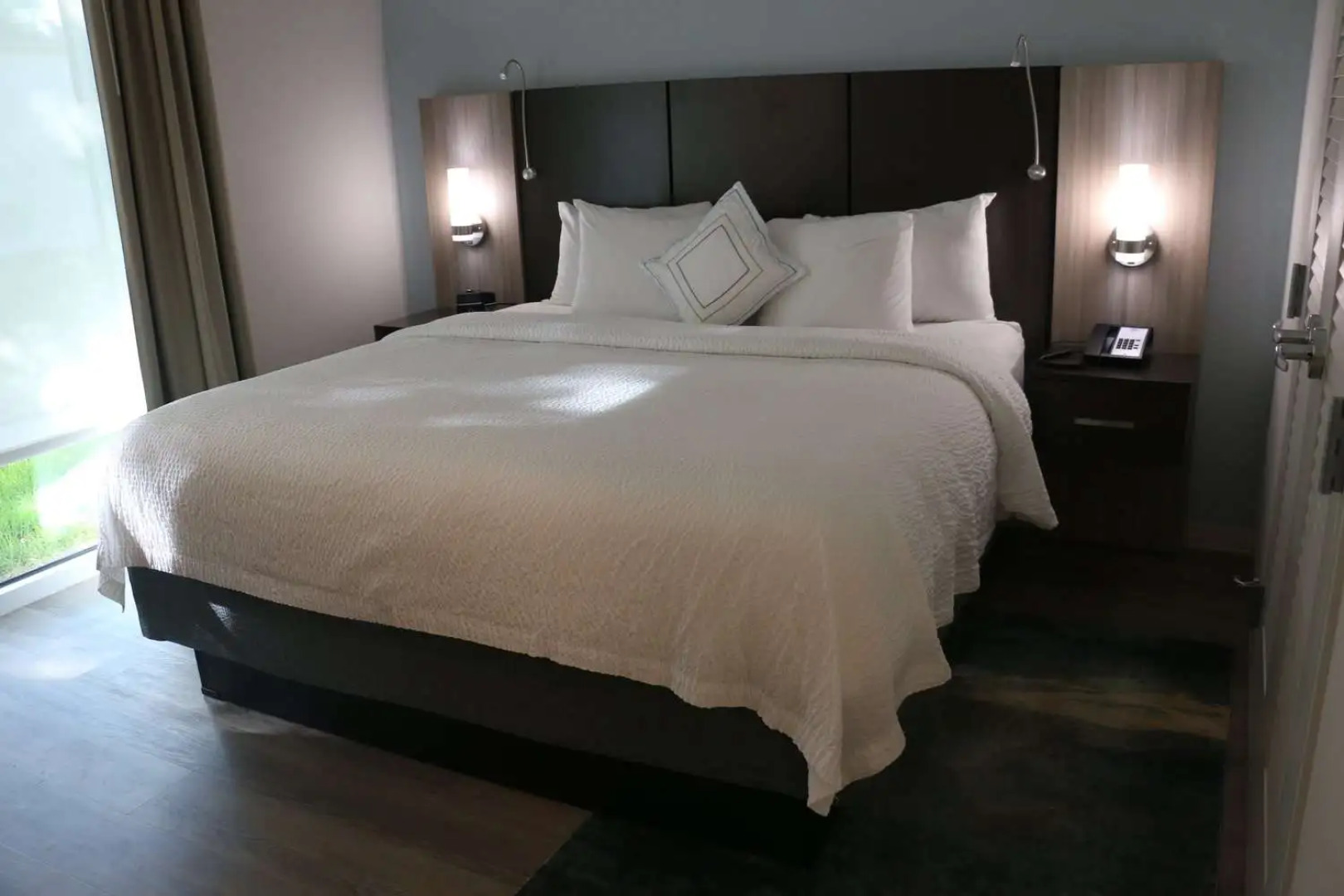 Star Suites By Riverside Theatre