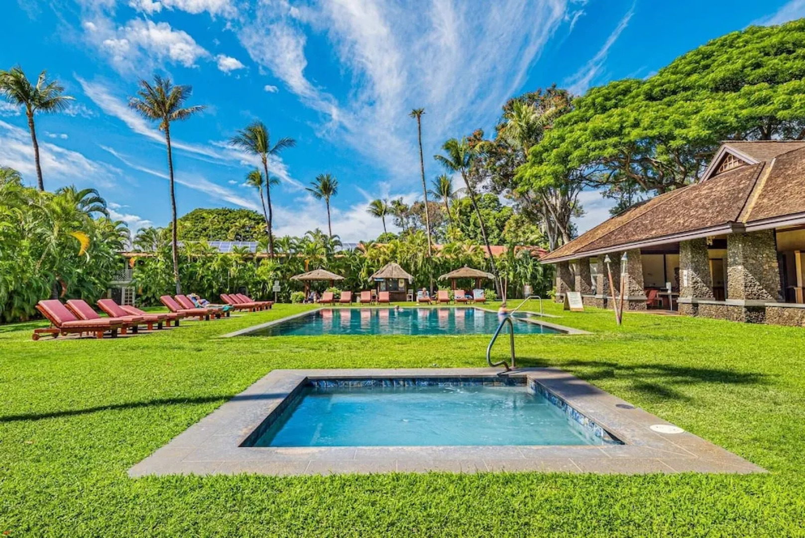 Aina Nalu C107 2 Bedroom Condo by Redawning