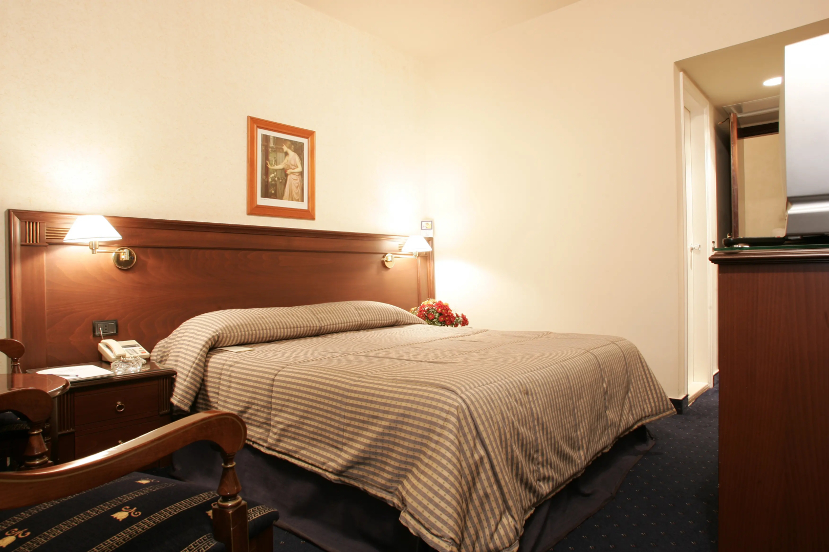 Mayflower Hotel