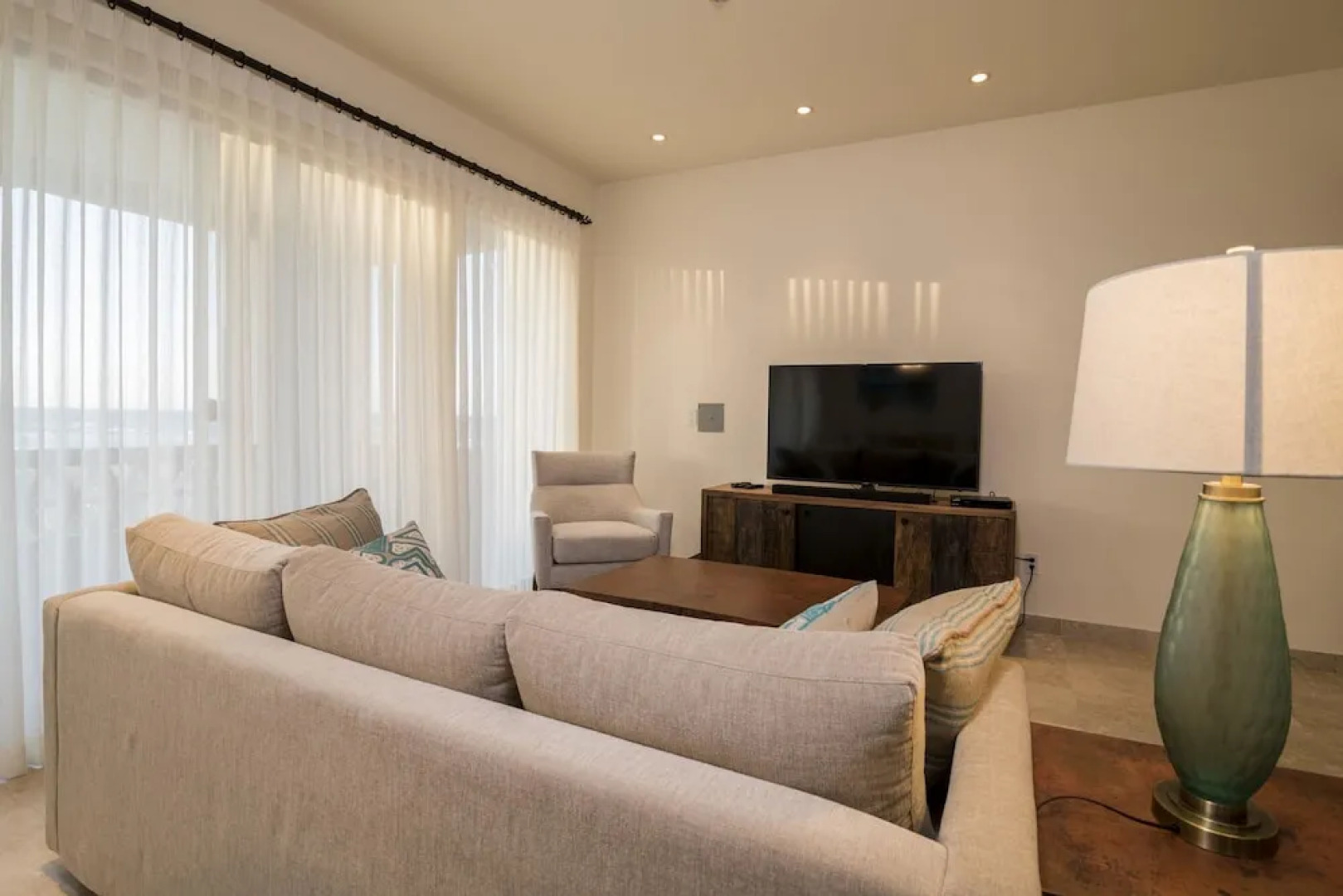 Paraiso Del Mar Resort F304 3 Bed by Casago