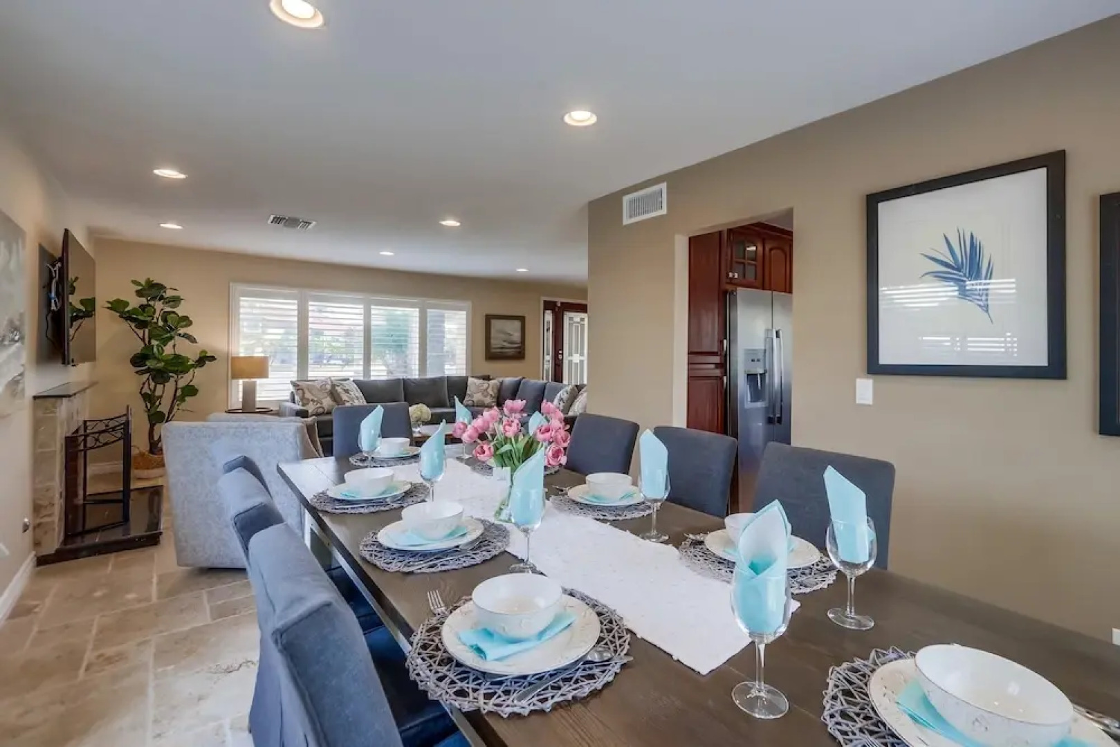 Beautiful Backyard Oasis 5 bedroom 3 Bathroom Home