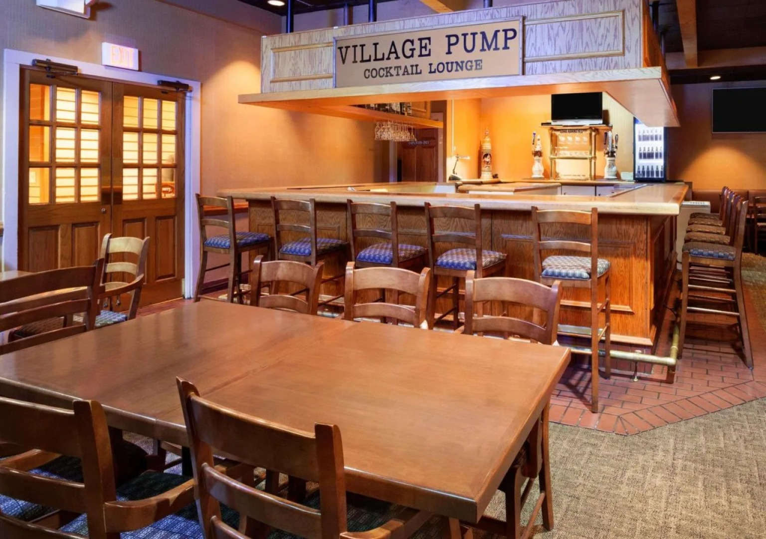 Ramada Williamsburg and Wasserbahn Waterpark