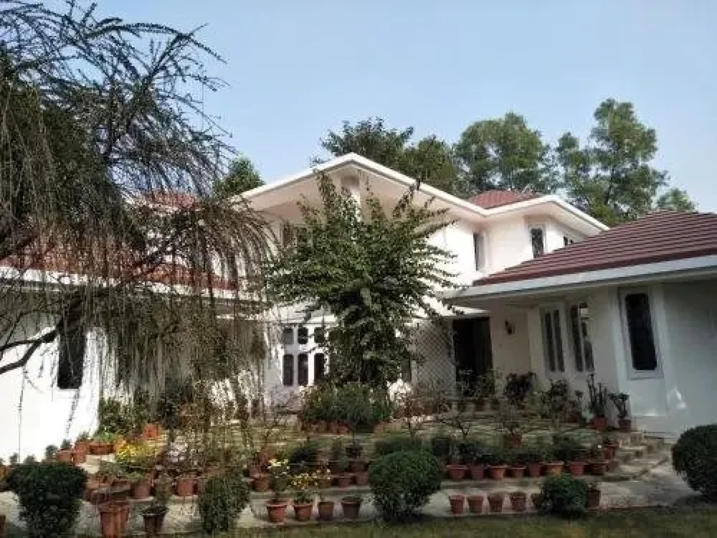 Aayesh Bed & Breakfast