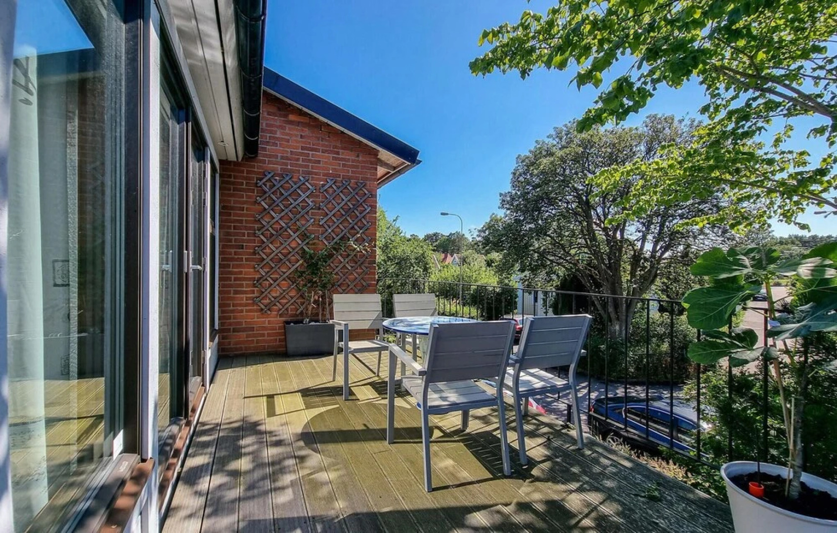 Nice Home in Västra Frölunda With Wifi and 3 Bedrooms