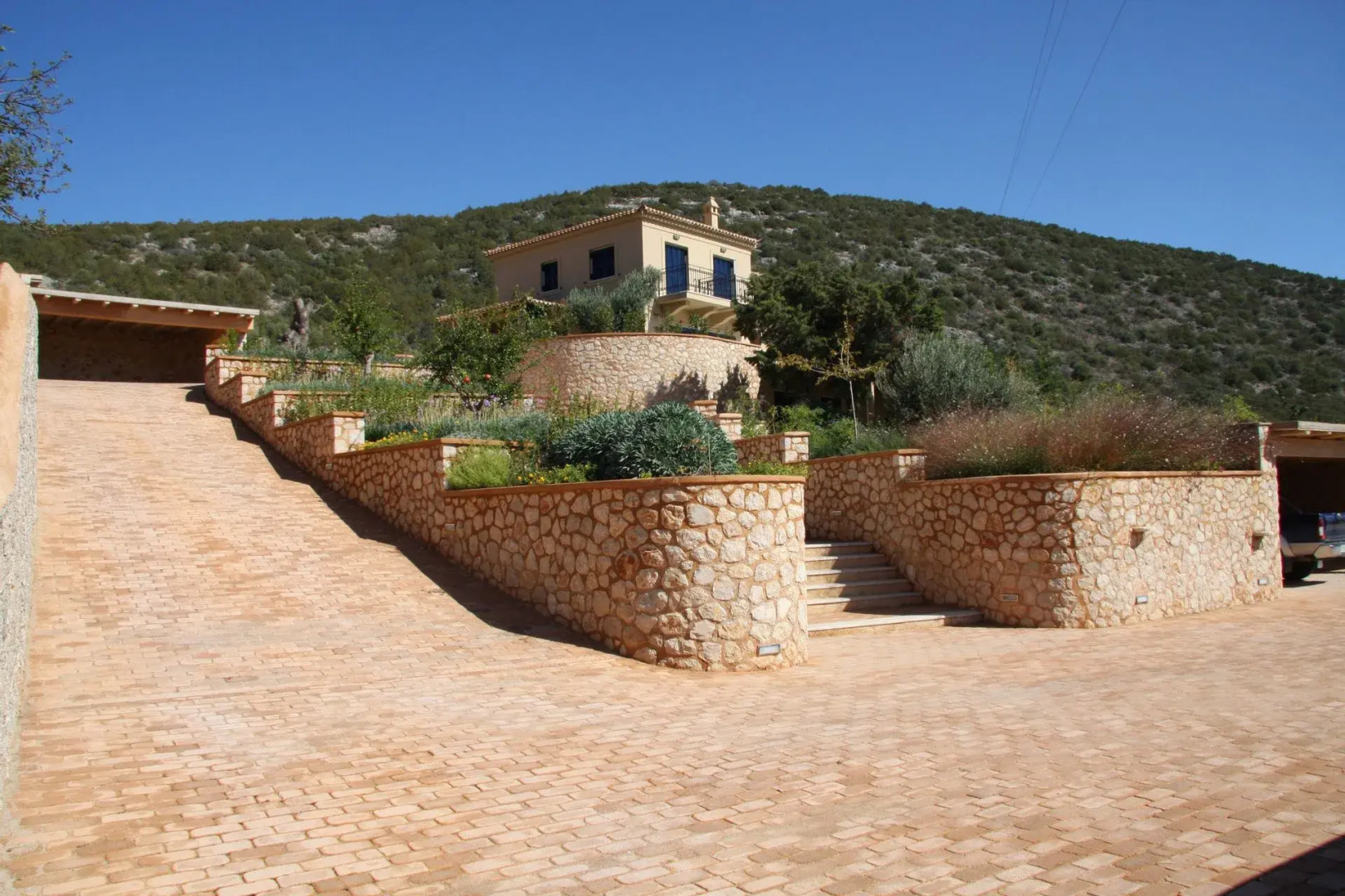 Grand Bleu by Fun In the Sun