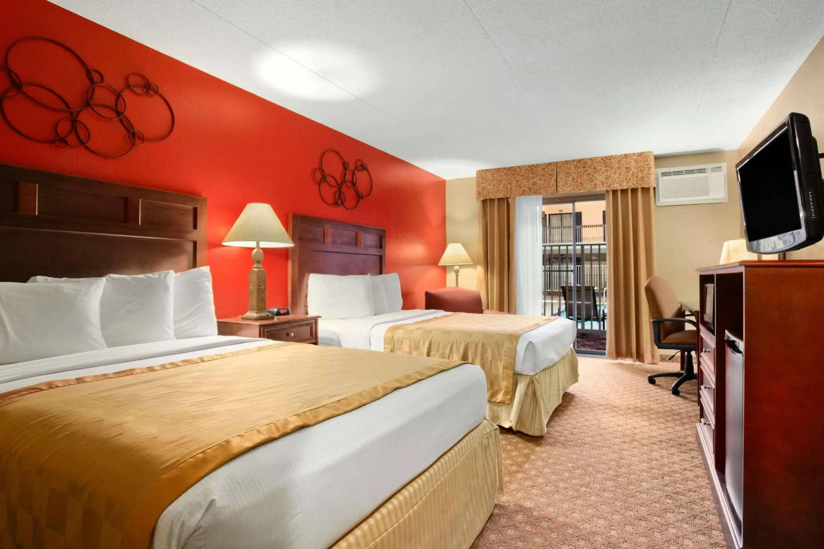 Roosevelt Grand Dakota, SureStay Collection by Best Western