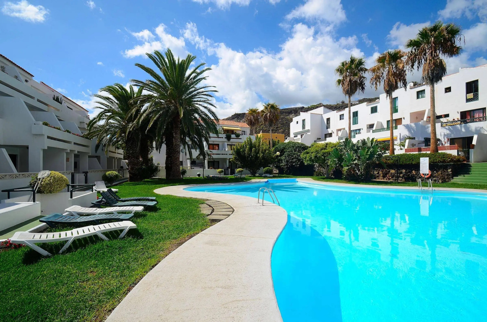 Apartamentos Los Rosales