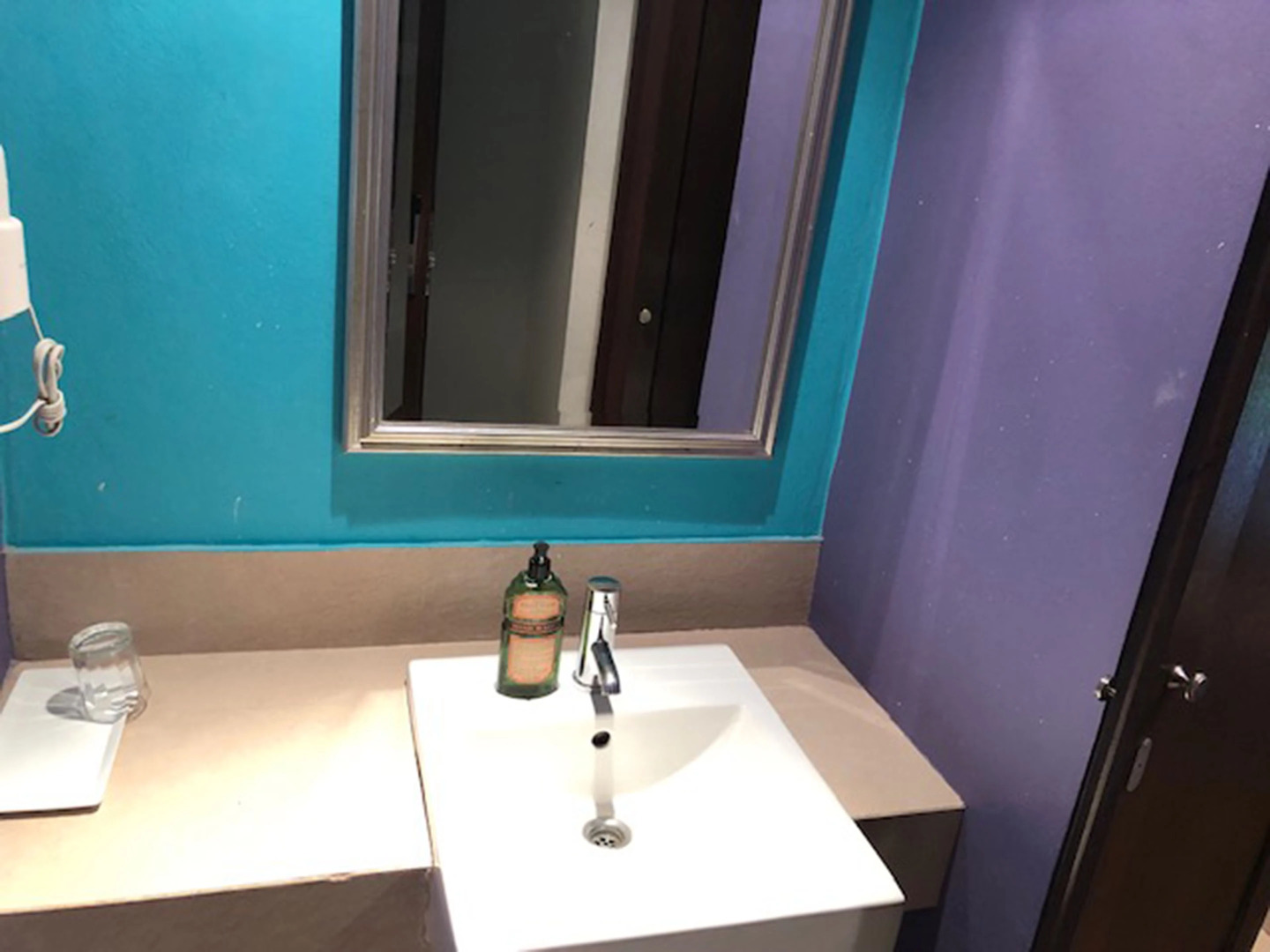 Sawasdee Hotel @ Sukhumvit Soi 8