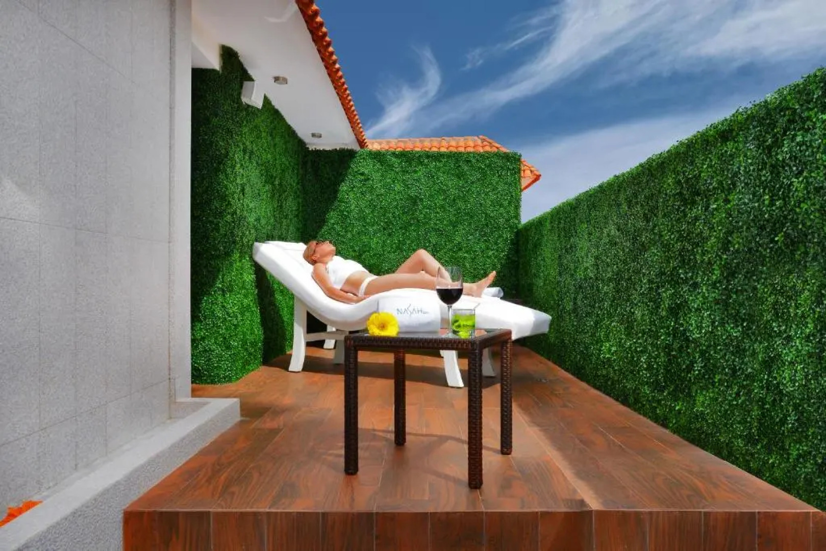 Casa Bonita Hotel & Luxury Residence