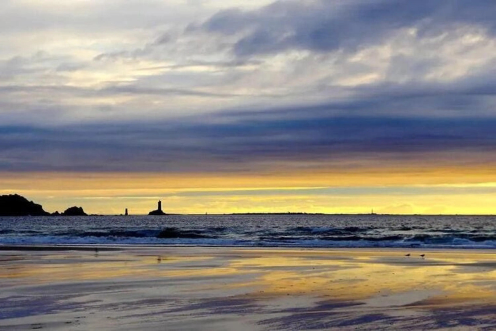 Holiday Home in Plozevet Near Beaches