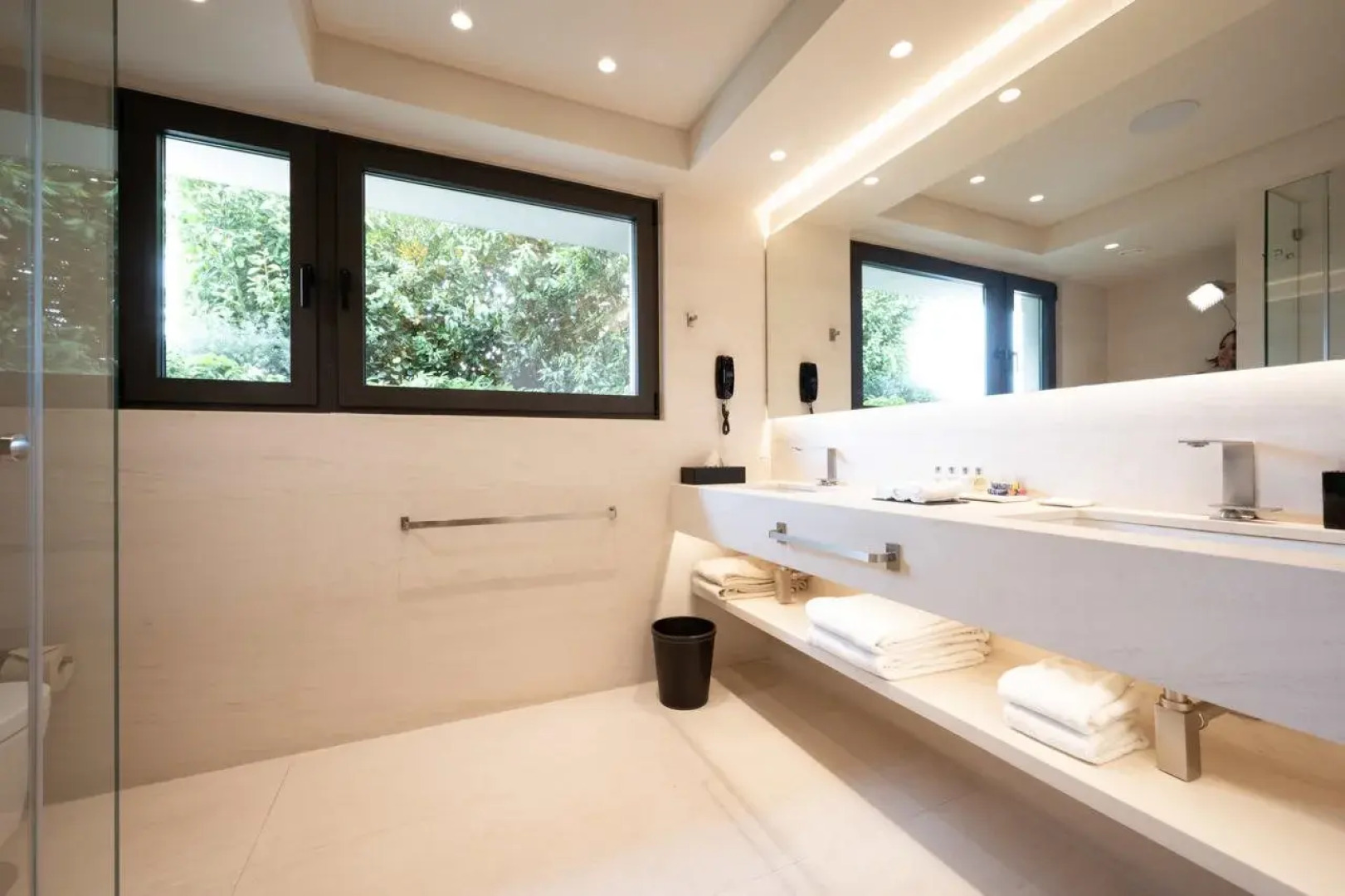 Somewhere Boutique Hotel Vouliagmeni