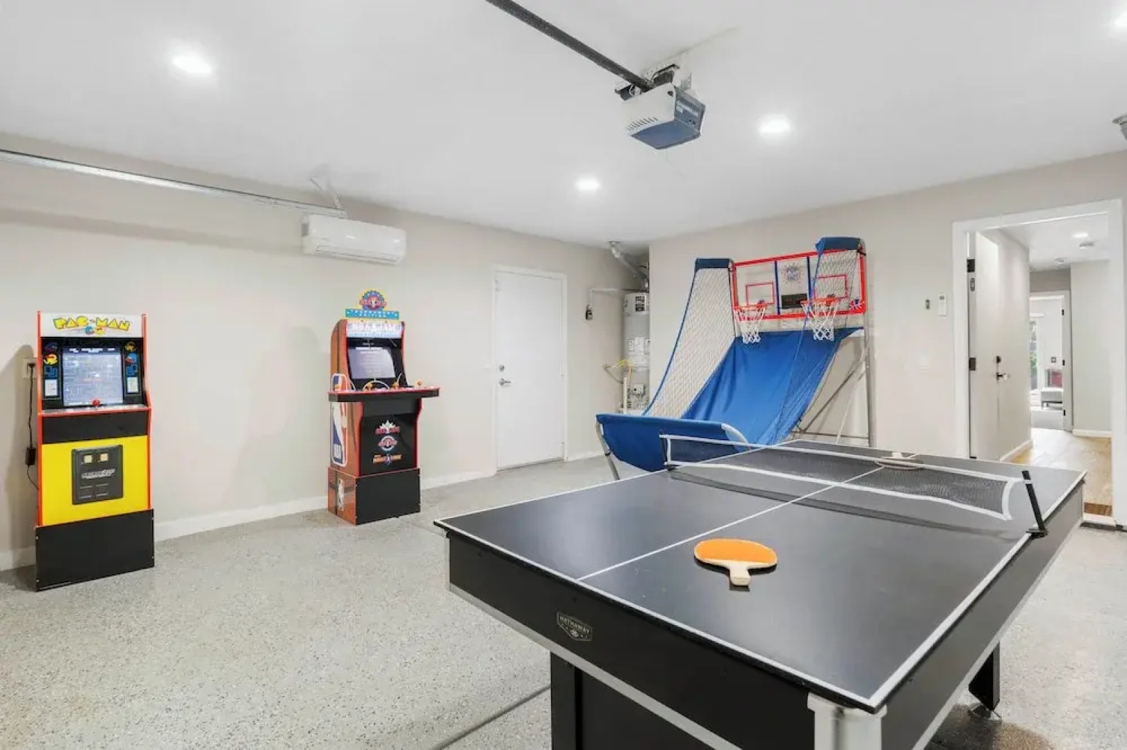 Oasis of Palm Springs