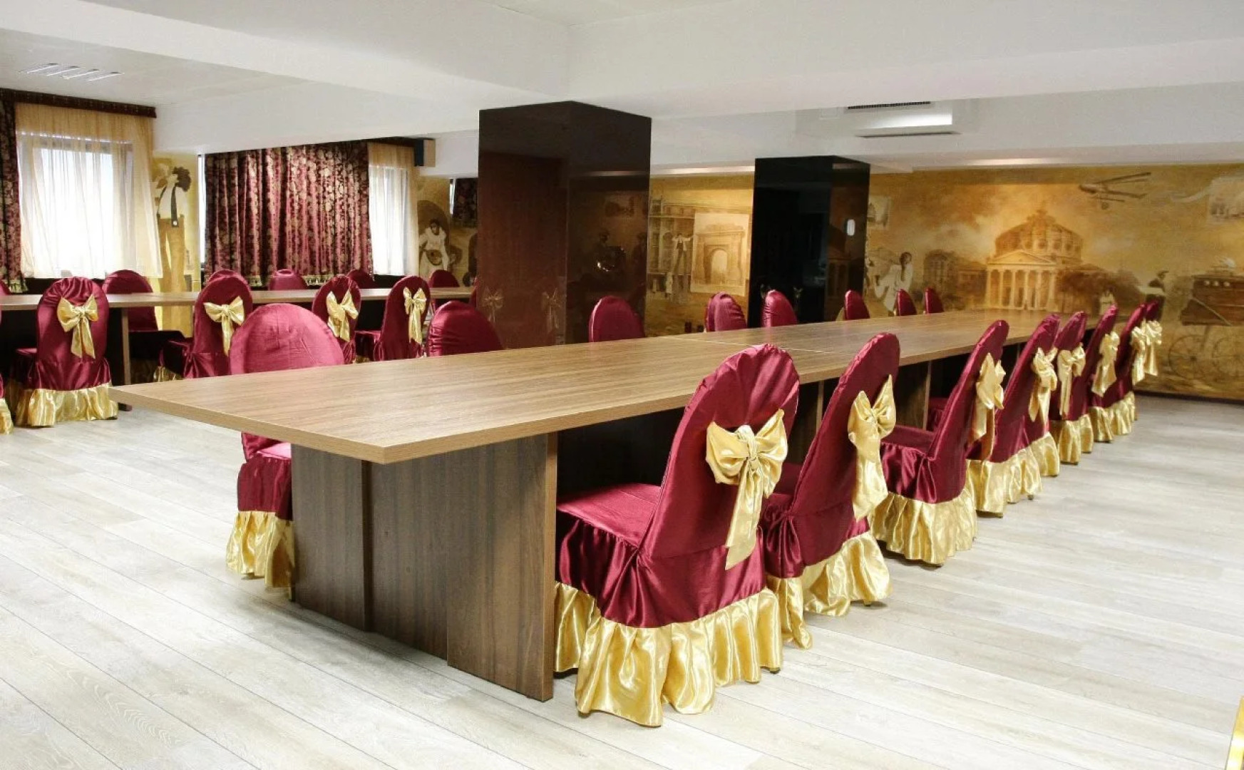 Grand Pier Hotel Old Town