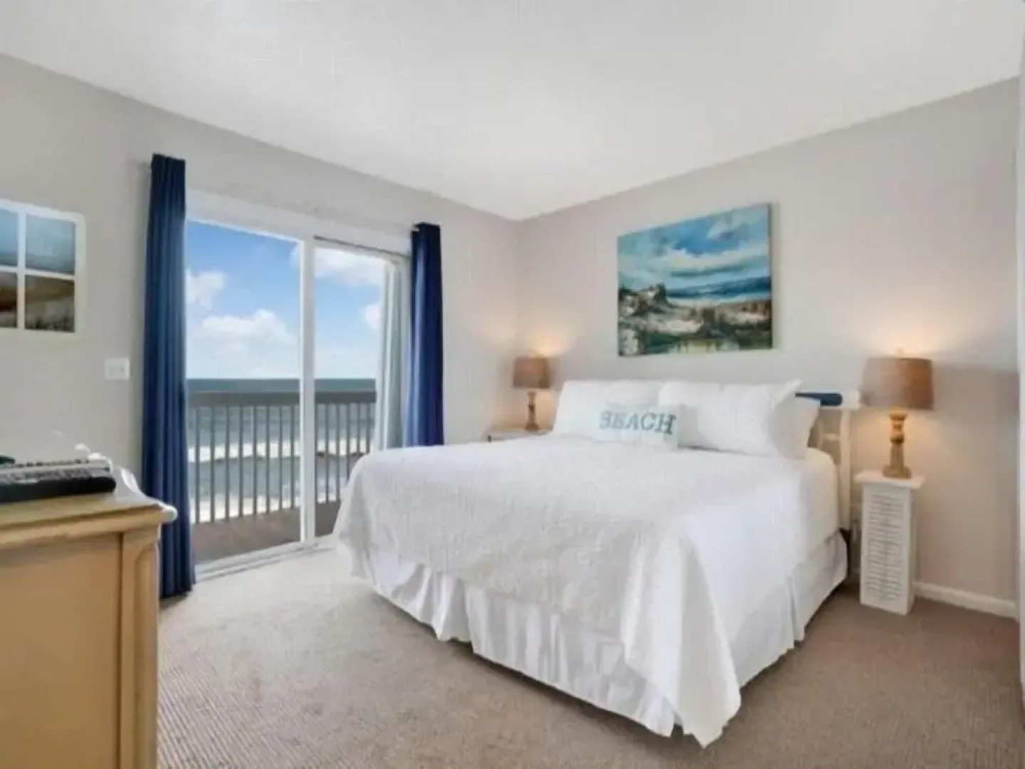 Sandy Toes - Unbeatable Location Within Biking Distance To Dining, Shops, And Entertainment! 2 Bedroom Condo by Redawning