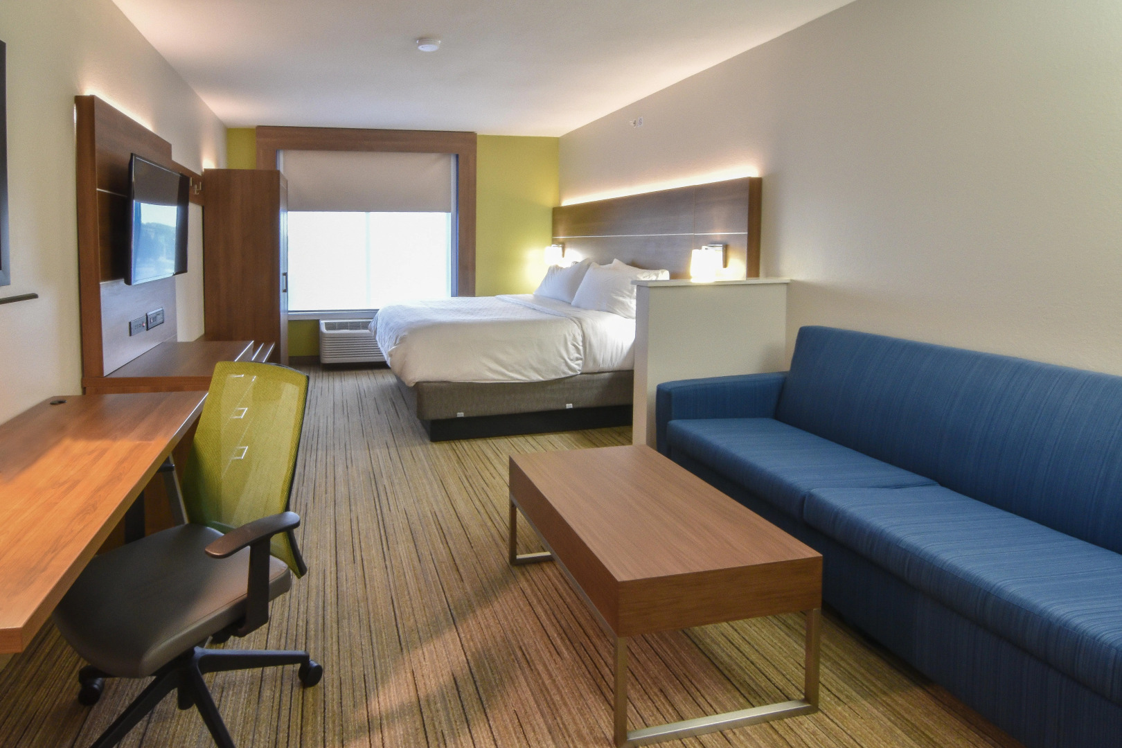 Holiday Inn Express & Suites Indianapolis Northwest by IHG