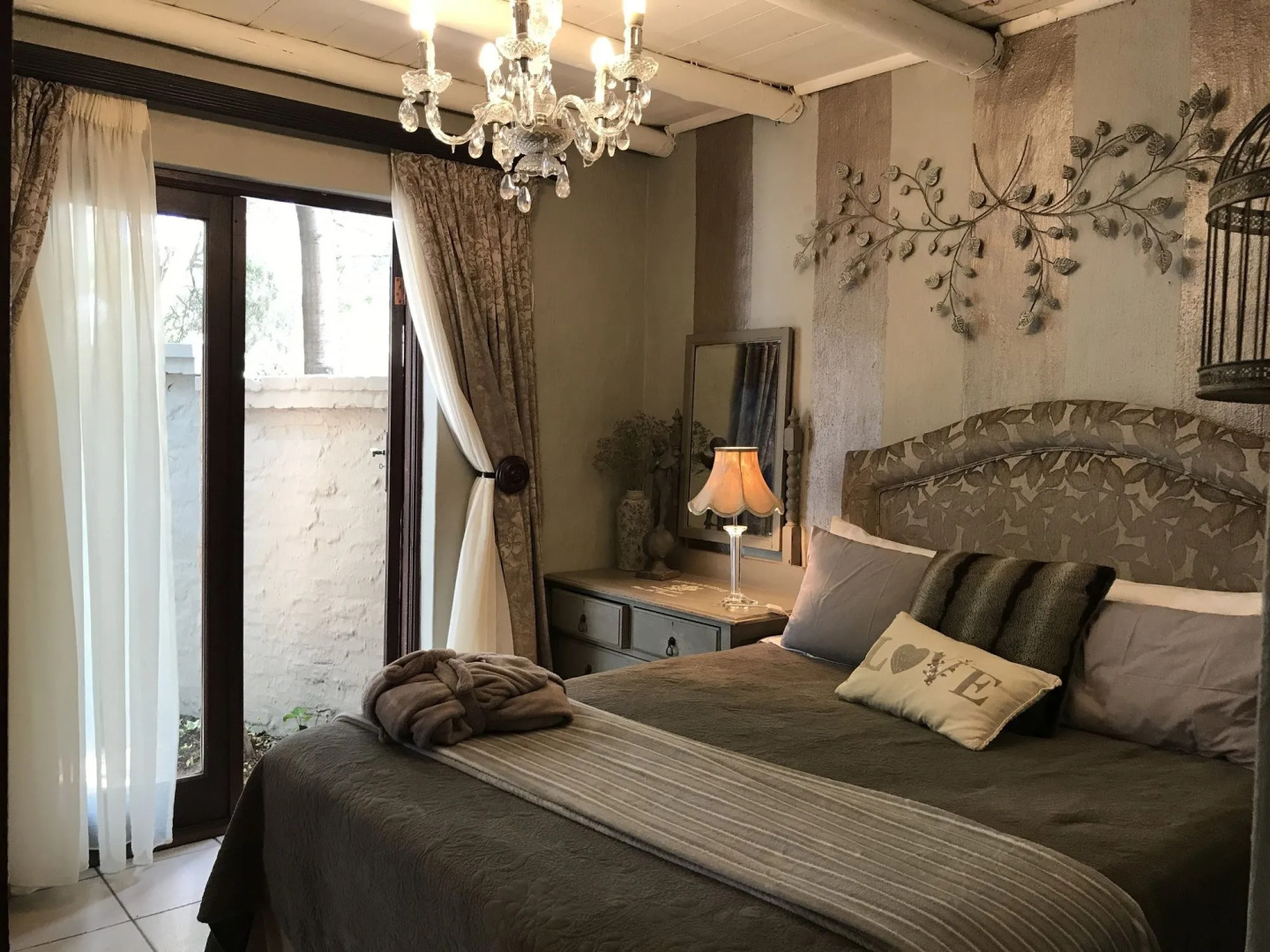 Waterhouse Guest Lodges 295 Indus Street