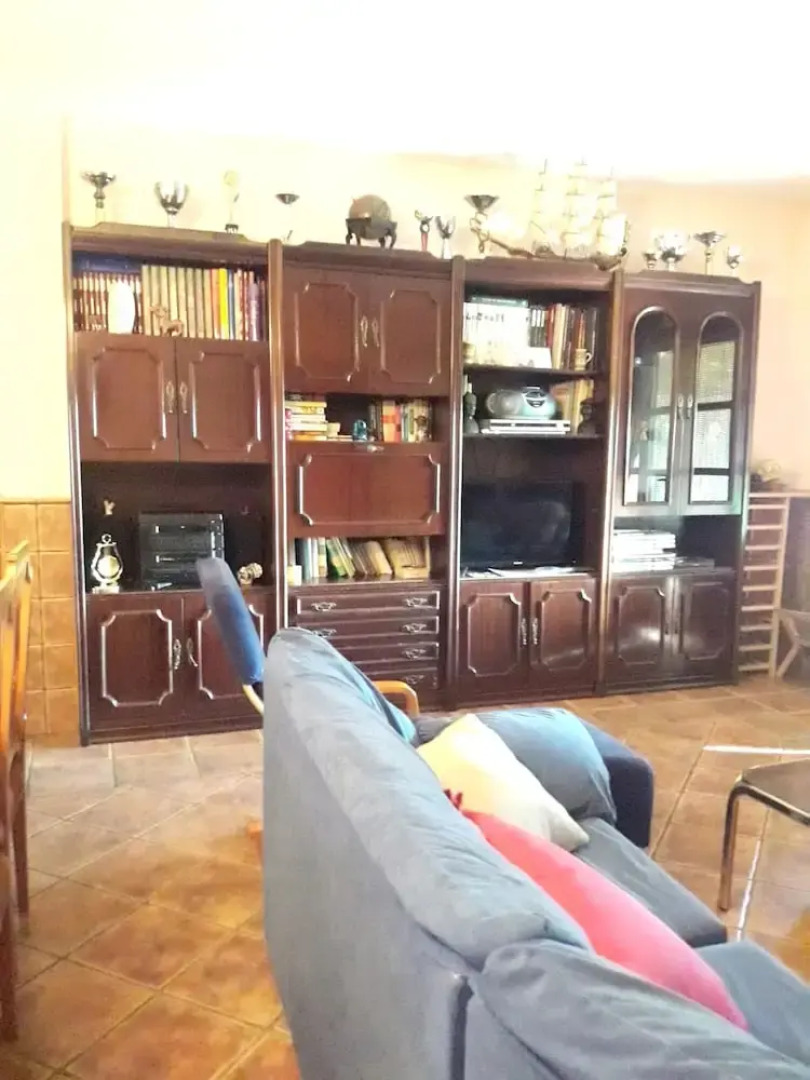 House With 5 Bedrooms in Munain, With Wonderful Mountain View and Enclosed Garden