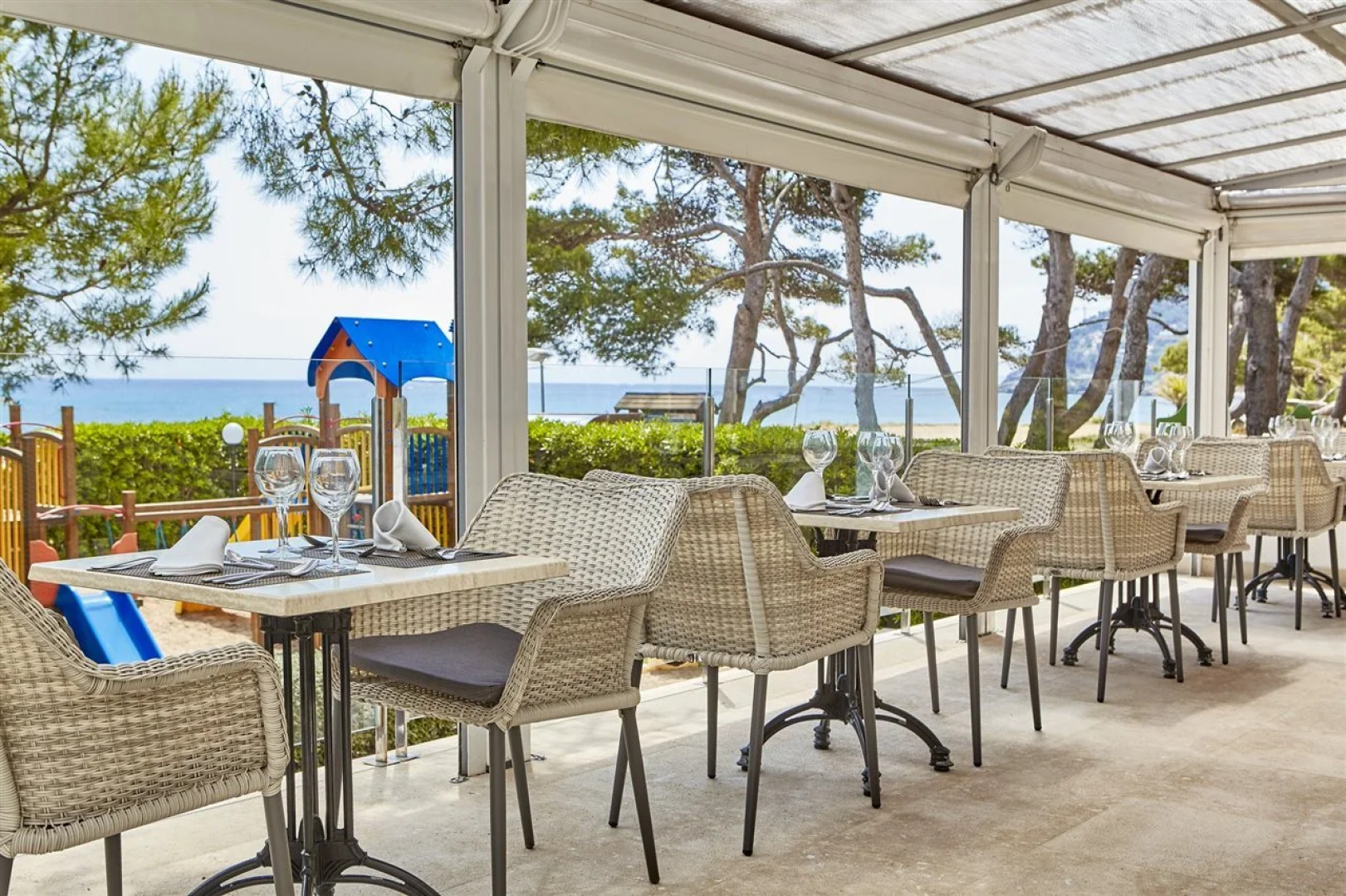 Universal Hotel Laguna