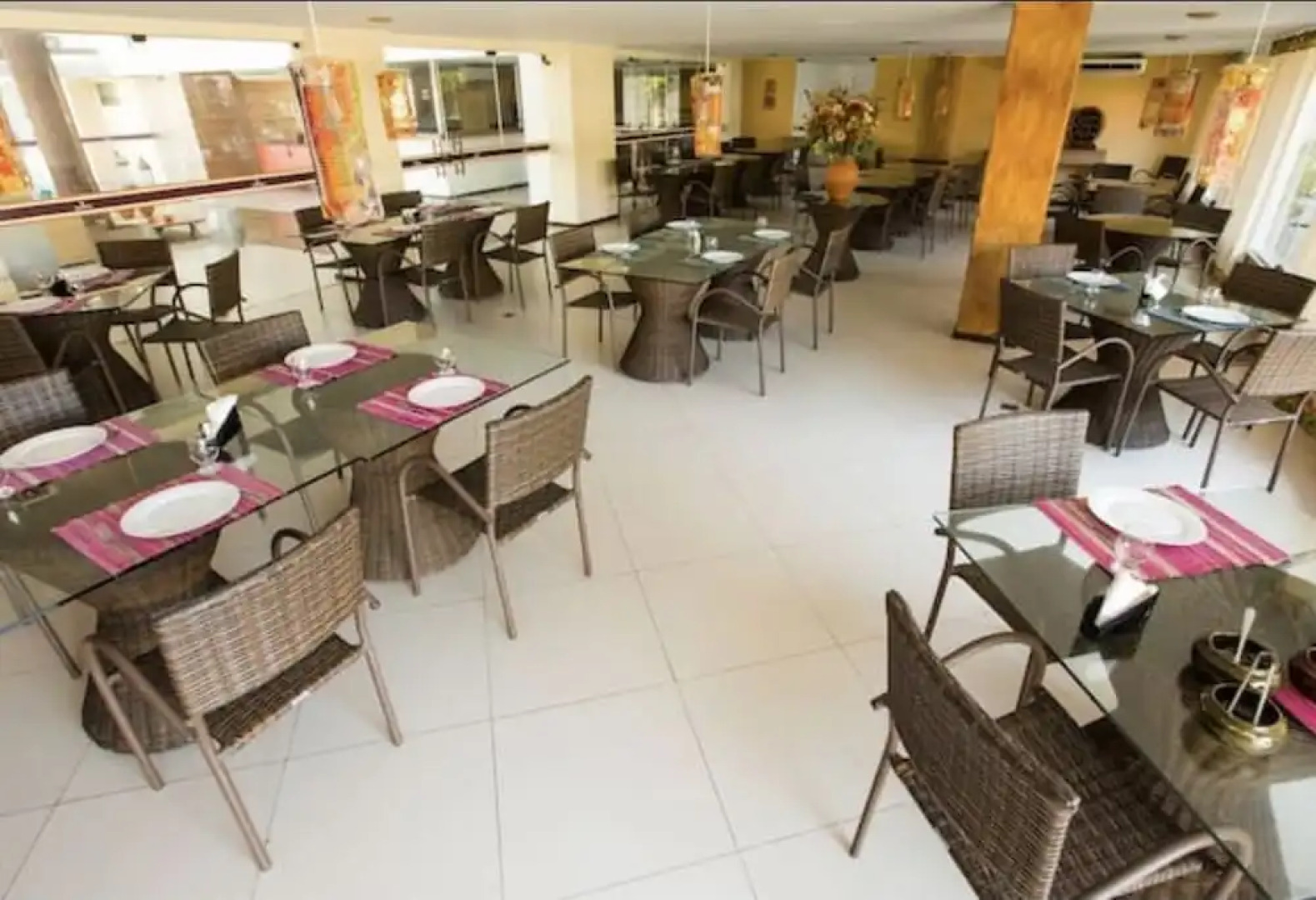 Cobertura Beira-Mar c/ Piscina Privativa – Barra Bali 417