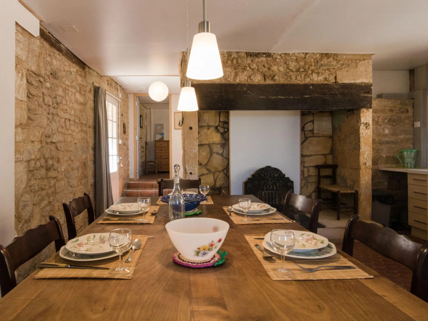 Cosy cottage in Peyzac-le-Moustier with Terrace