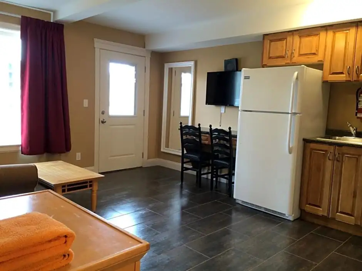 Sahara Suites