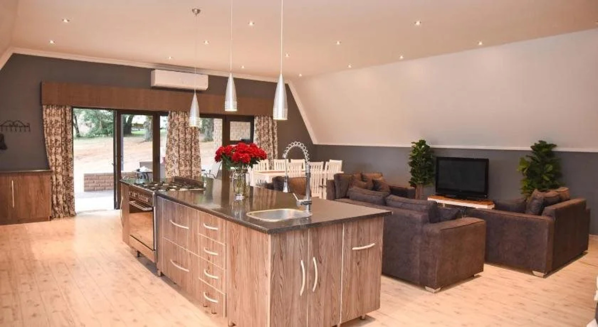 Lavender Hill Country Estate and Wedding Venue