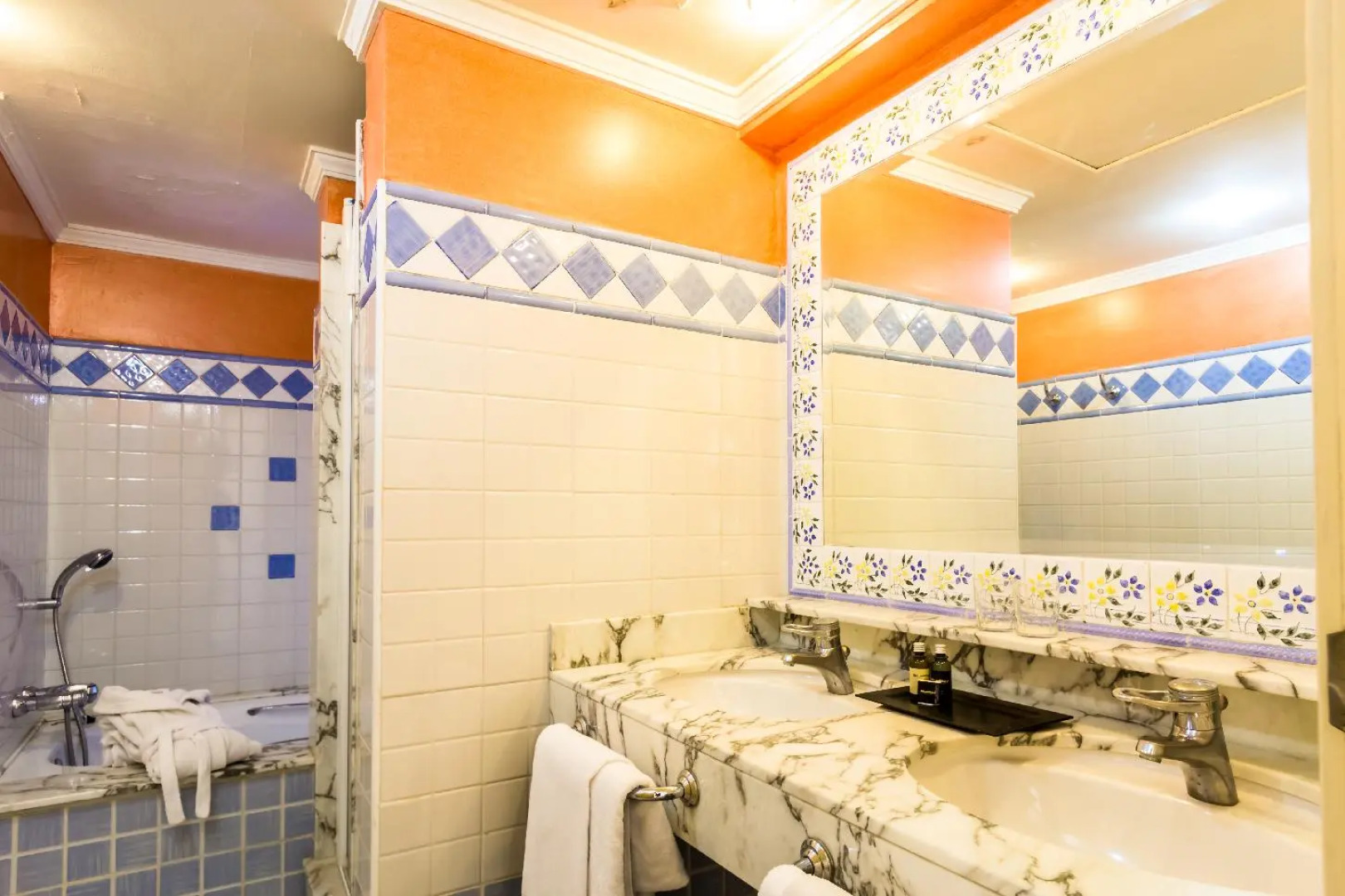 Апарт-отель BlueBay Beach Club