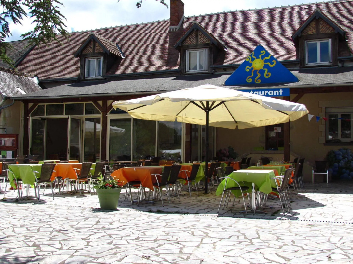 OUILOK – Domaine de Dugny
