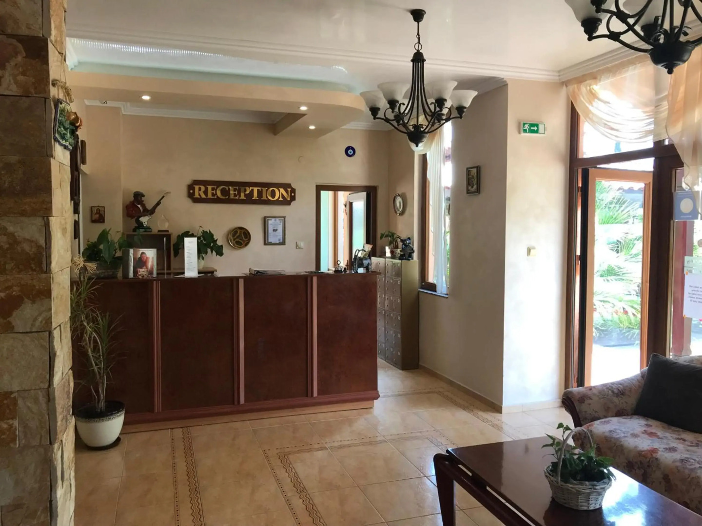 Oleander House And Tennis Club