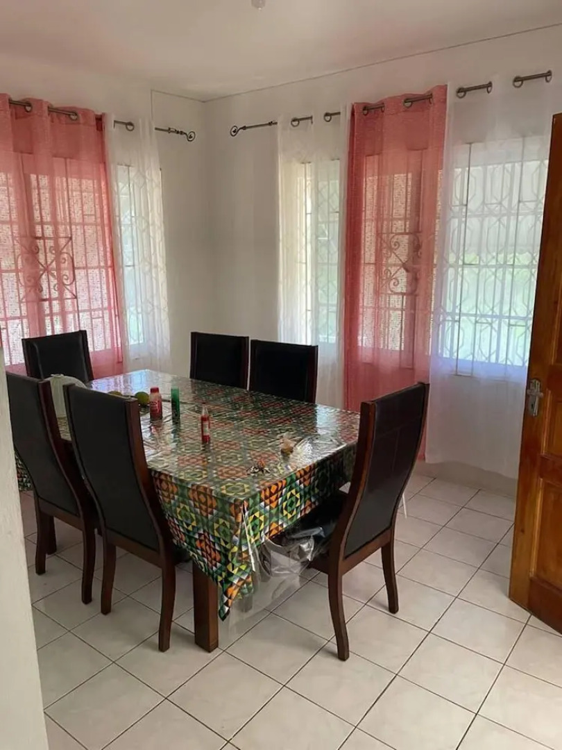 Stunning 3-bed House in Falmouth