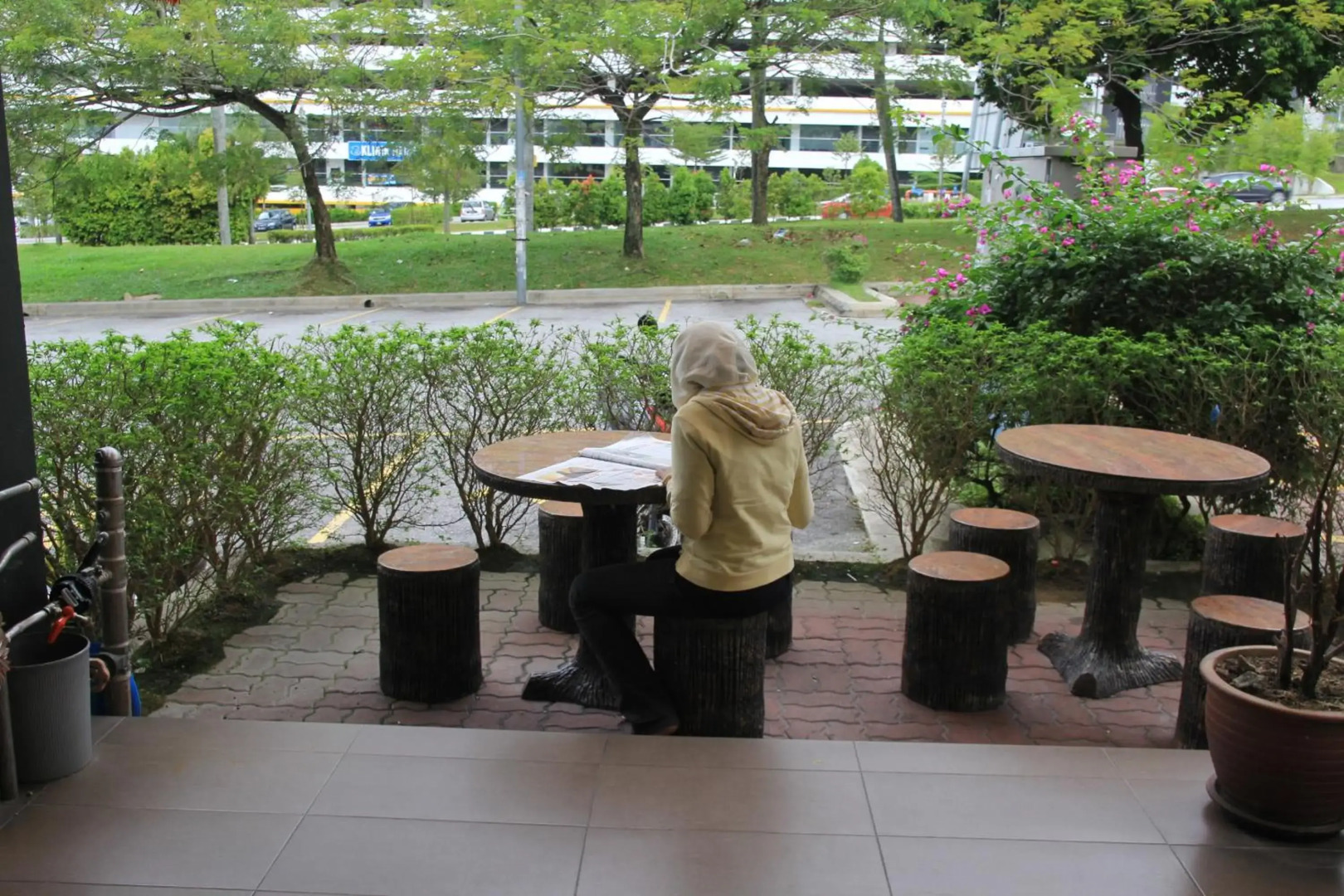 Putra One Avenue Hotel