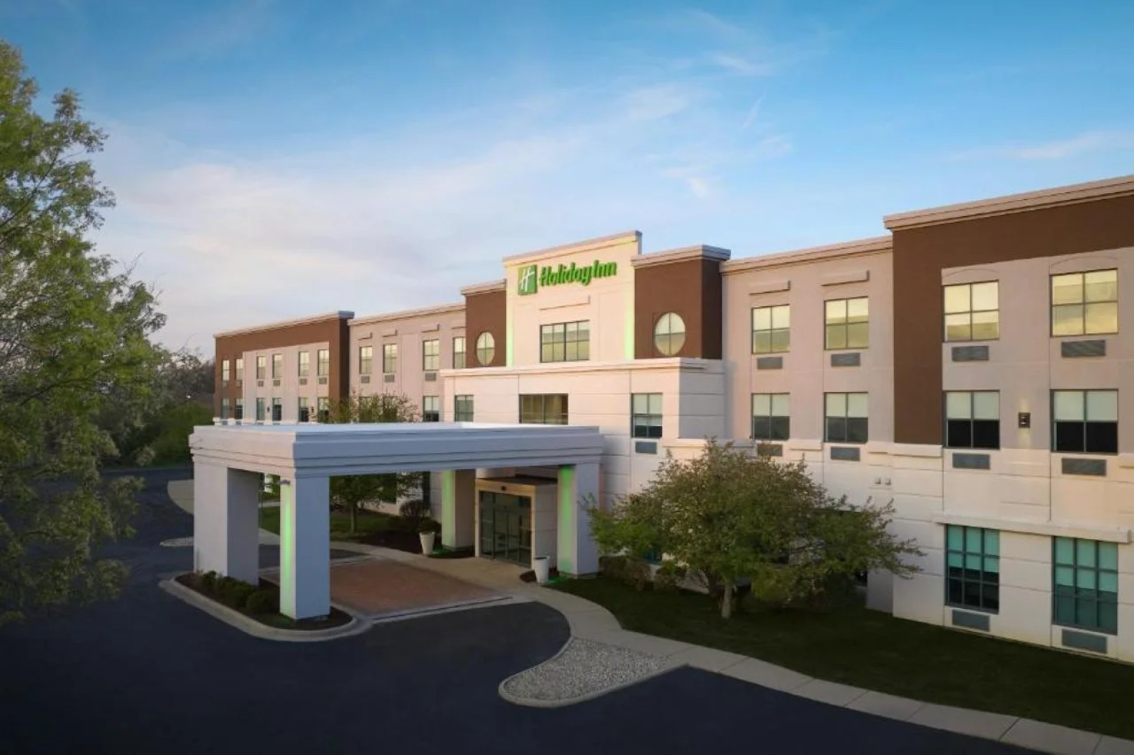 Holiday Inn Cincinnati Liberty Way by IHG