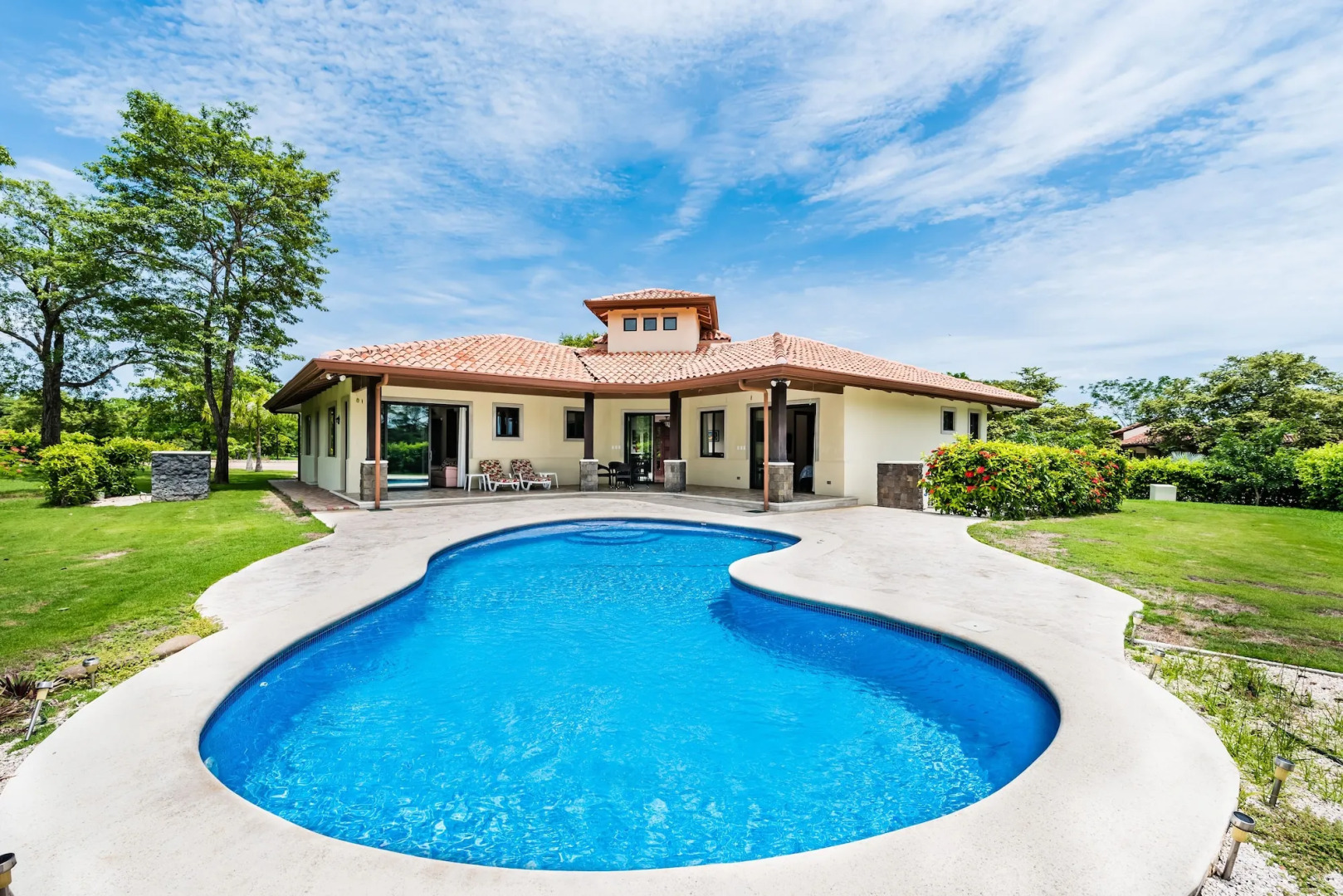 Luxury Vacation Rentals At Hacienda Pinilla