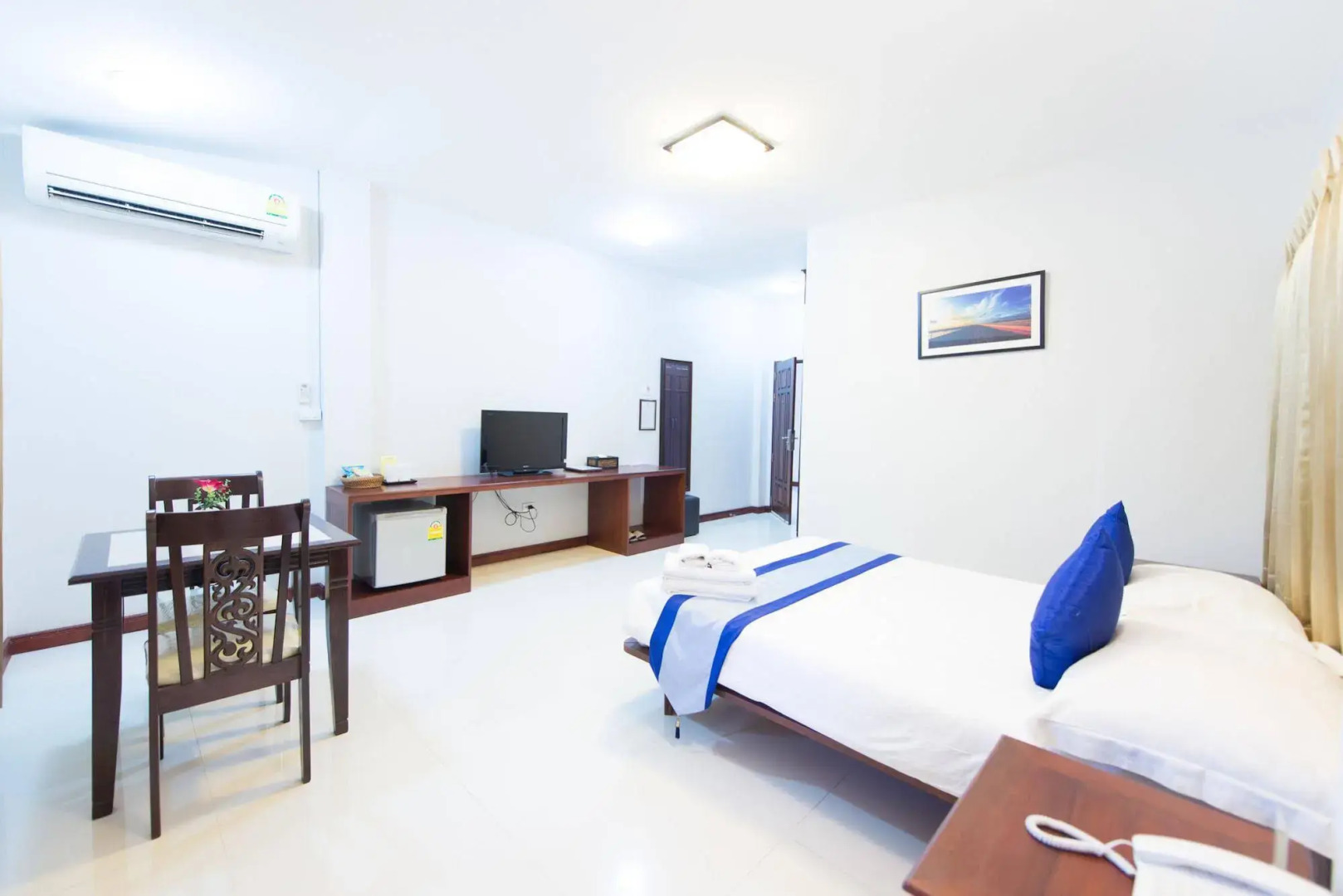 Nongkhai White Hotel