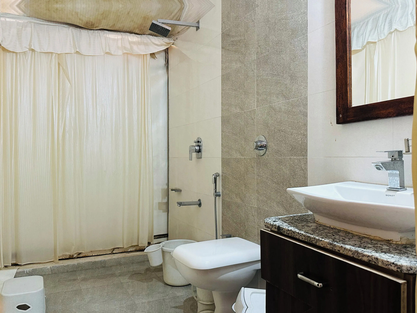 Lion Park Hotel And Resort