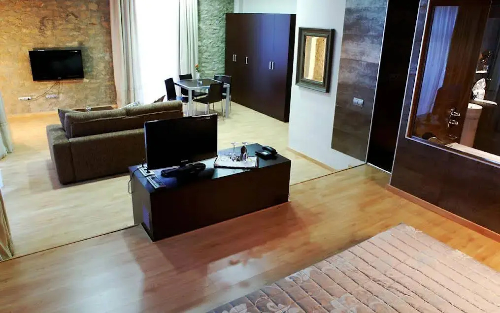 Hostal Antic Balneari De Rocallaura