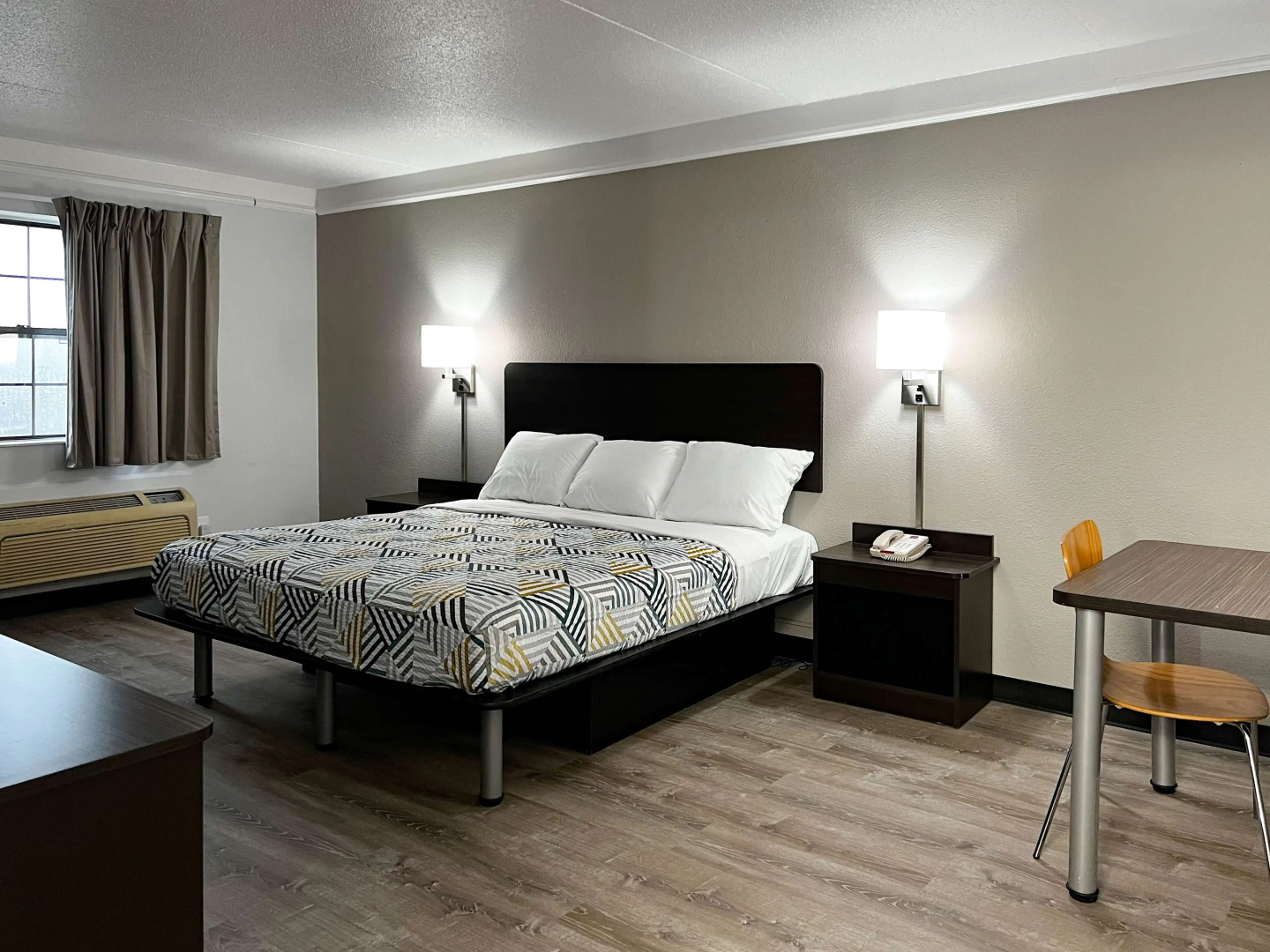 Motel 6 Hazelwood, MO