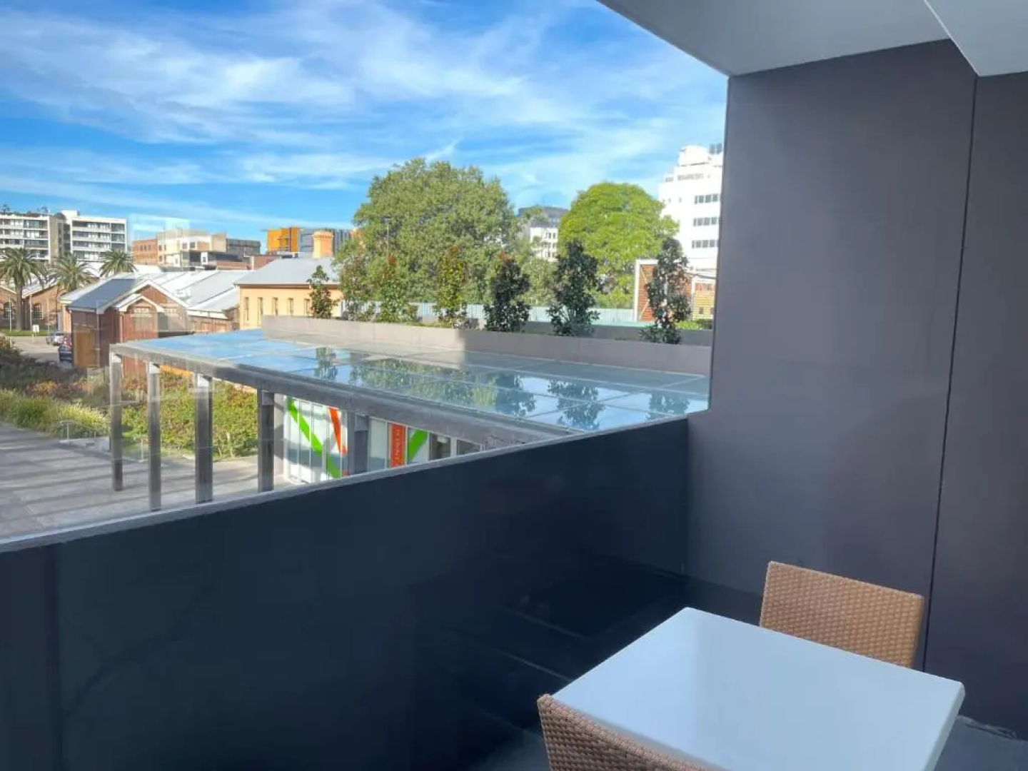 B7 Honeysuckle Executive Apartments