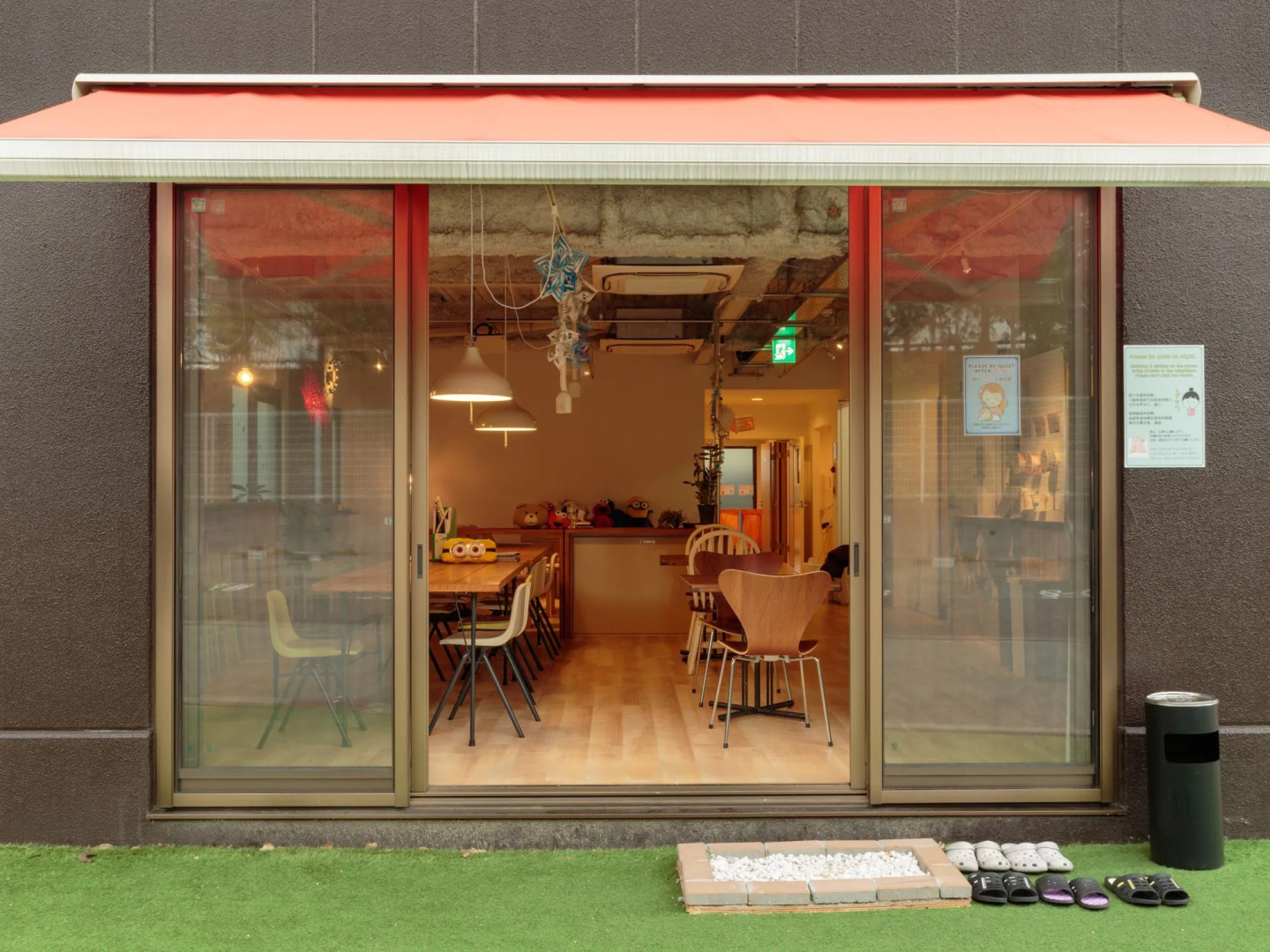 J-Hoppers Osaka Universal - Hostel