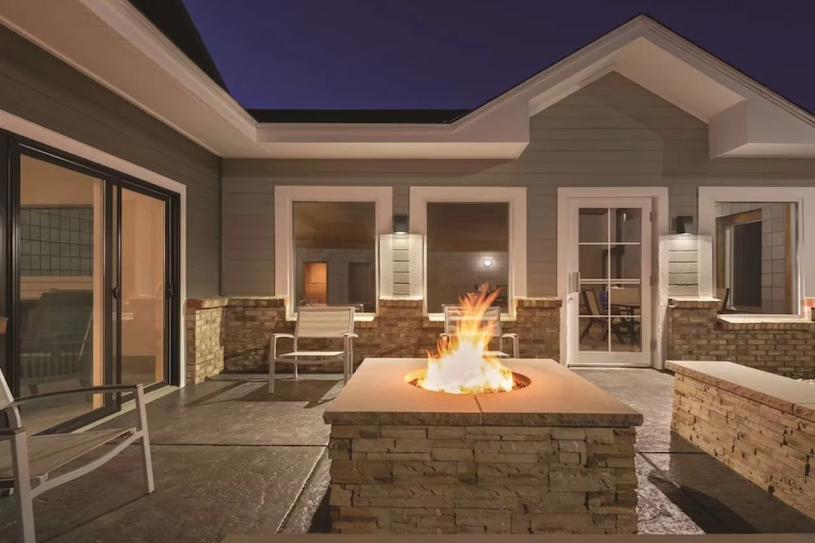 Country Inn & Suites by Radisson, Northfield, MN