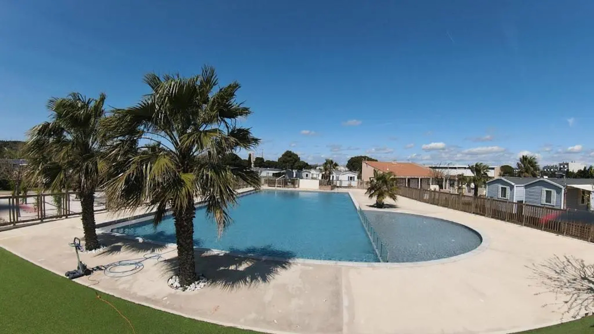 Mobile Home 6 people with air conditioning and heating 3 double bedrooms