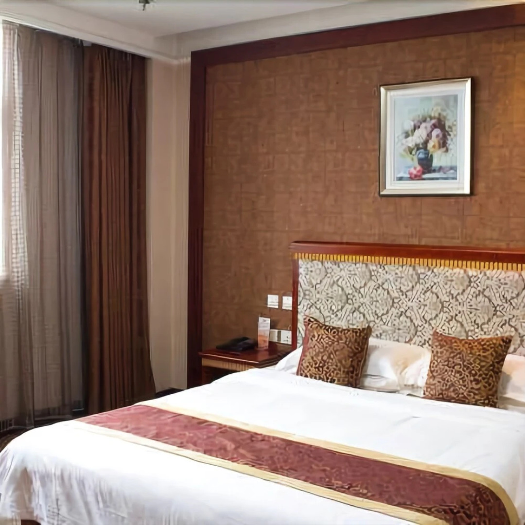 Zhengyang Hot Spring Business Hotel
